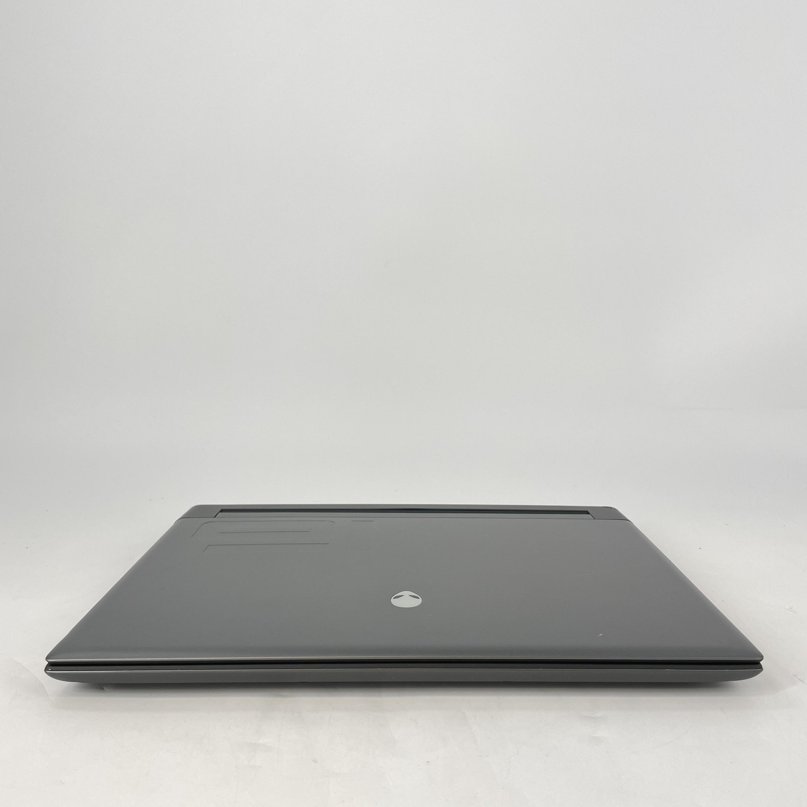 Dell Alienware M16 R1 165Hz QHD+ 2.1 GHz i7-13700HX 64GB 2TB/1TB NVIDIA RTX 4070