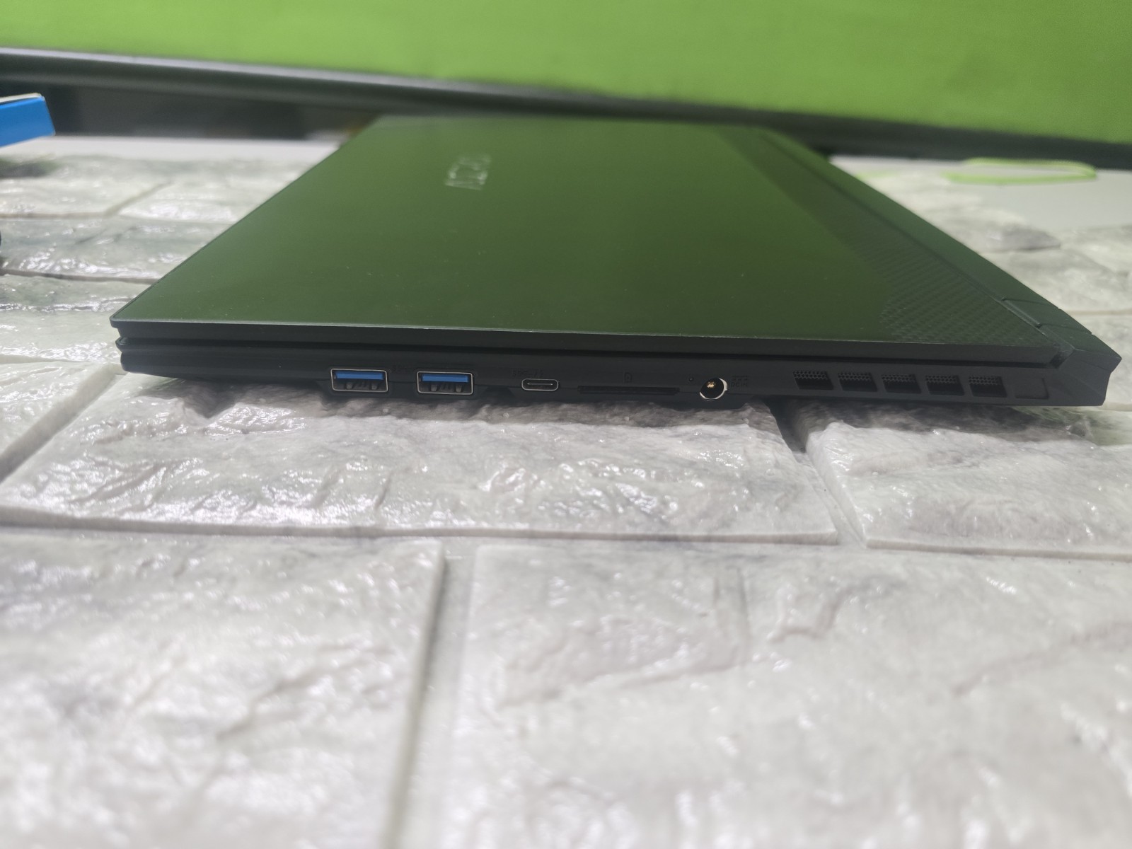Gigabyte Aero 15 YD 15.6″ 4K Core i7 NVIDIA RTX 3060 16GB 1TB SSD *READ DETAILS*
