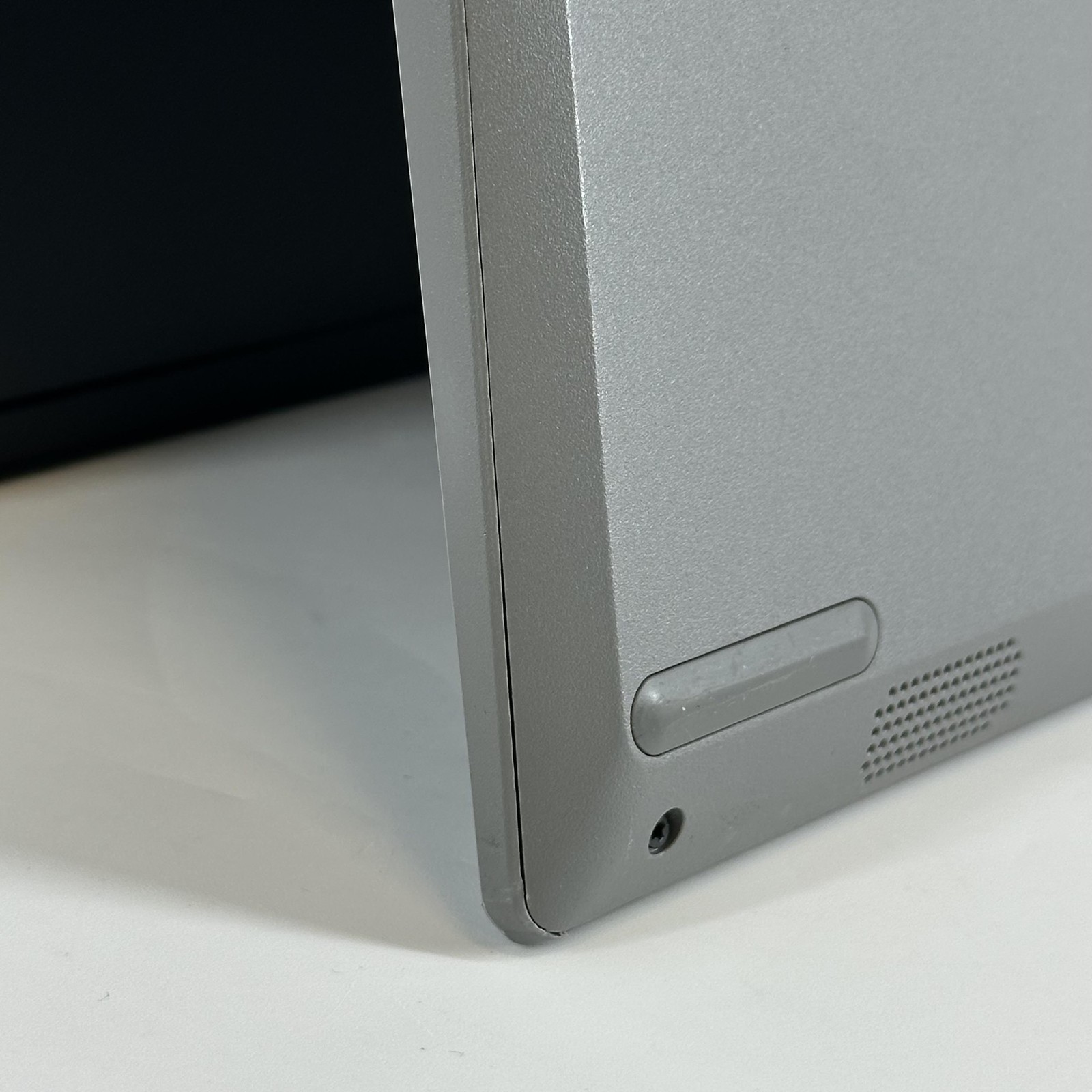 Dell IdeaPad 1 15.6 HD 2.3 GHz Athlon Silver 3050U 4GB 128GB SSD Good