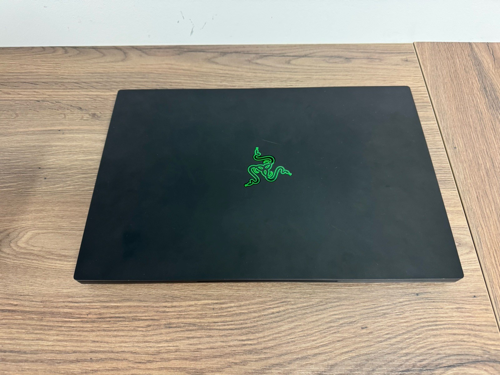Razer Blade 15.6″ RZ09 FHD 300Hz i7-10875H RTX2070 512GB 16GB W10H Gaming Laptop