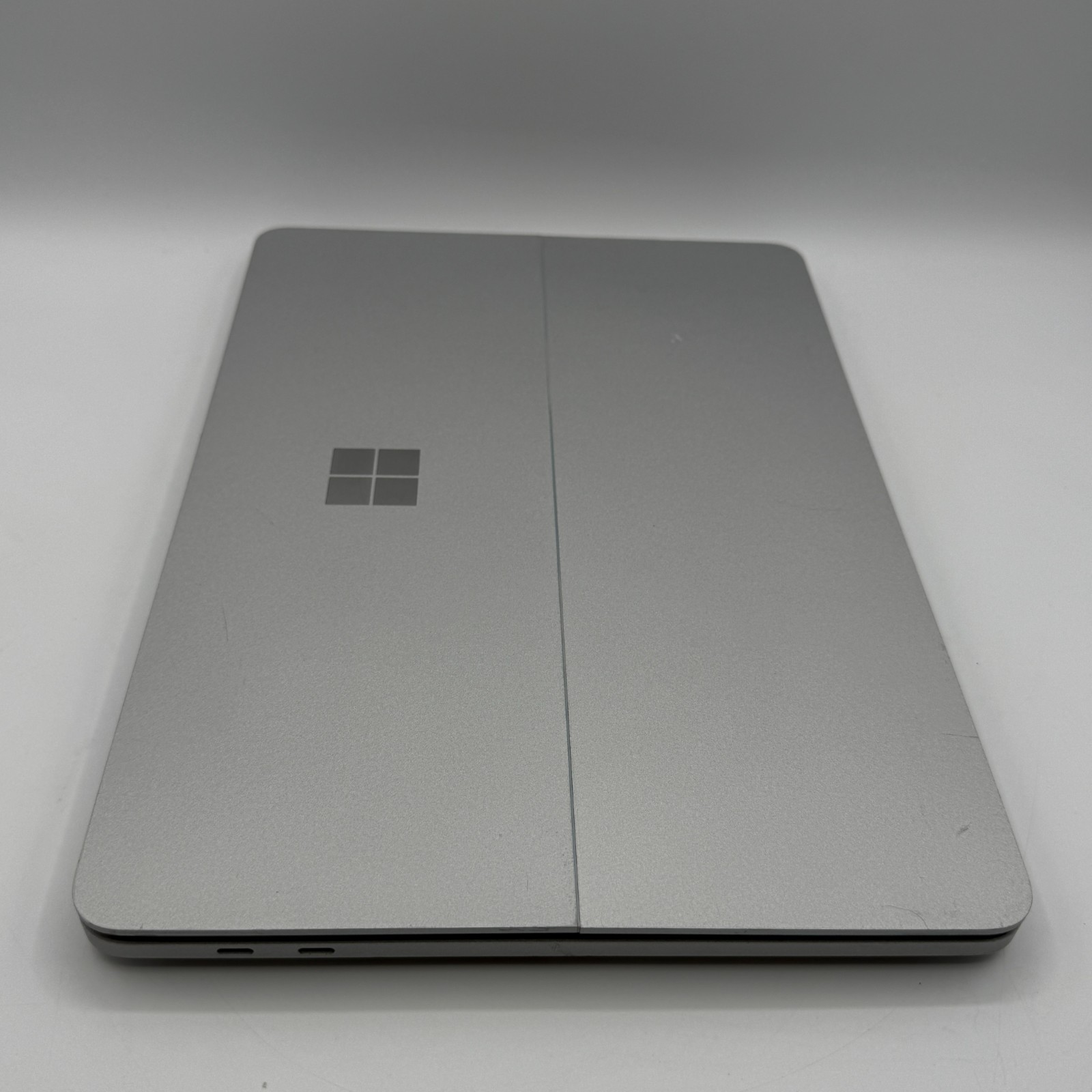 Microsoft Surface Laptop Studio 1964 14.4″ i7-11370H RTX 3050 Ti 16GB RAM 512GB