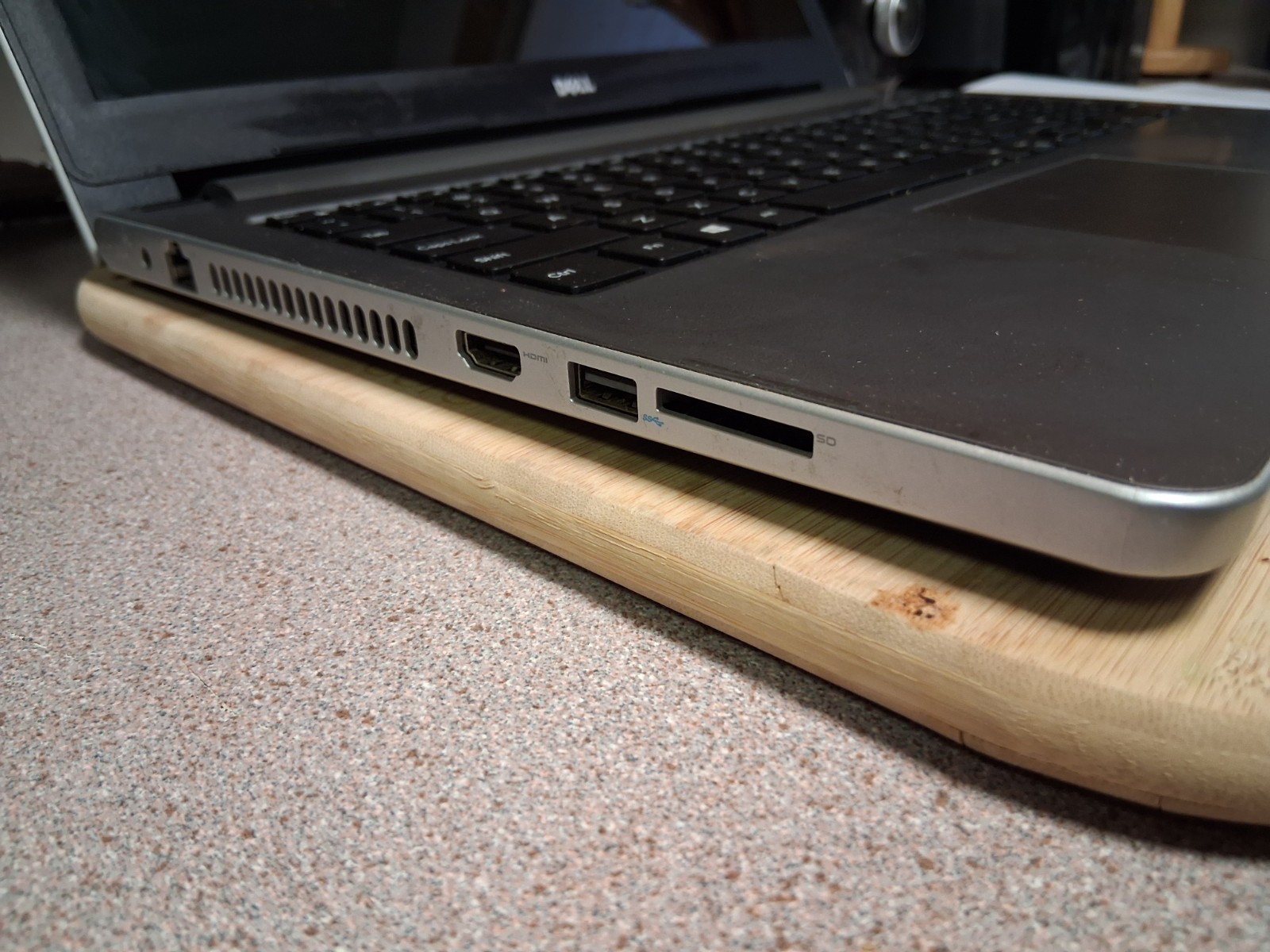 Dell Inspiron 5555