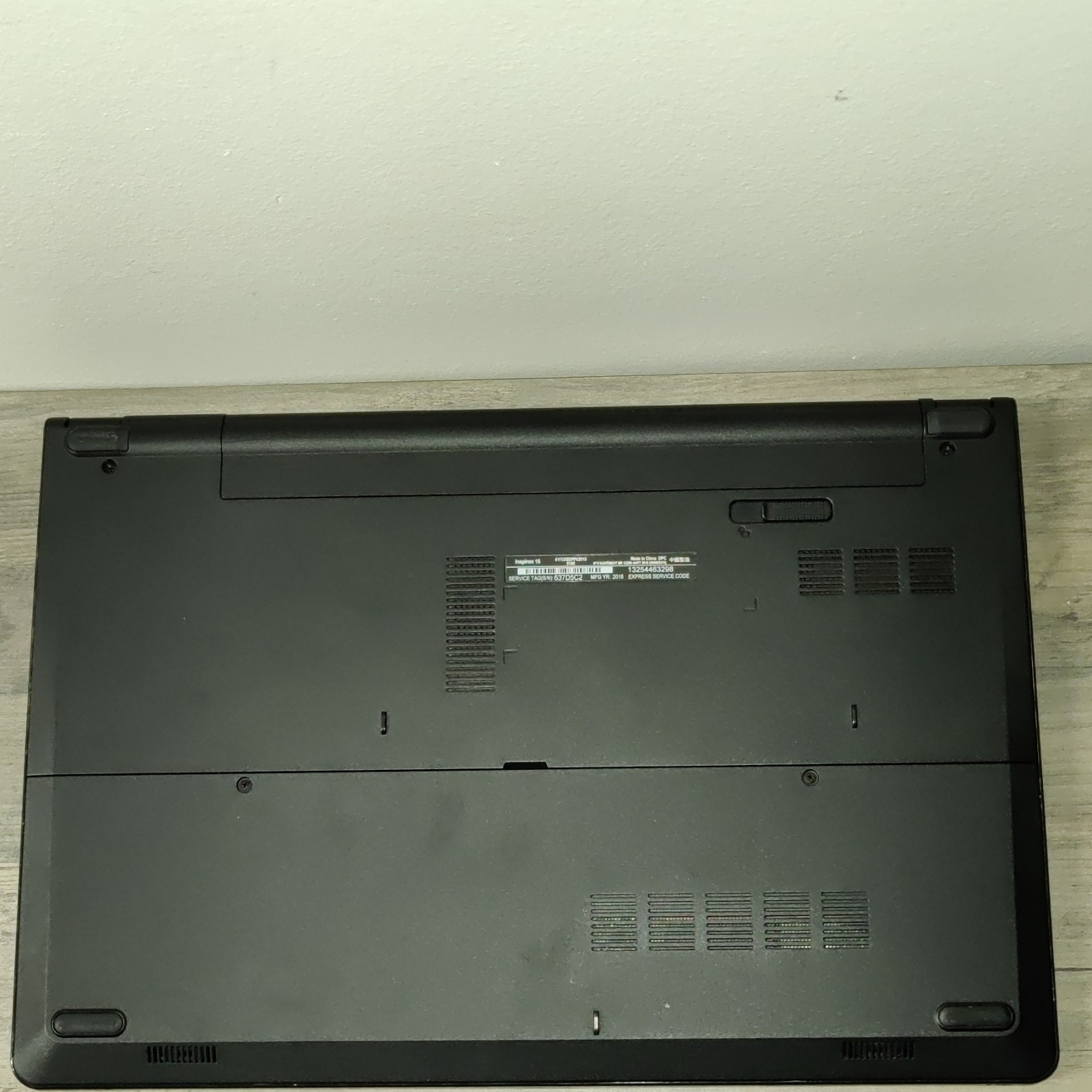 Dell Inspiron 15 Laptop 2016 Black with Battery and 45W Power Adapter