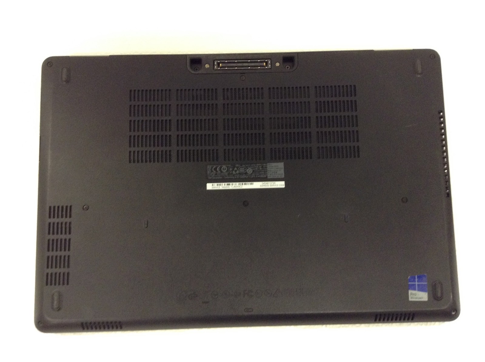 Dell Latitude E5570 Laptop 15.6″ i5-6300U 2.40Ghz 8GB w/ Charger, No HD, READ