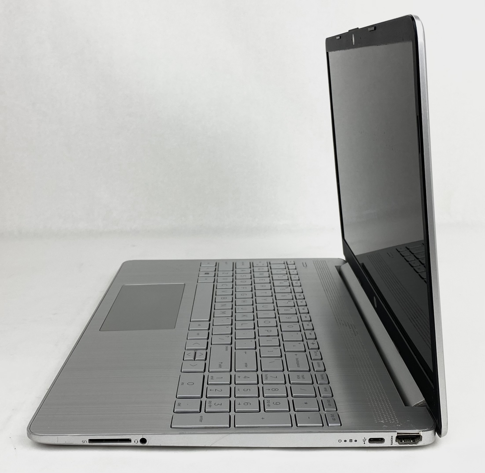 HP 15-EF0023DX 15.6″ HD Ryzen 5 3500U 12GB 256GB SSD W11H – read!