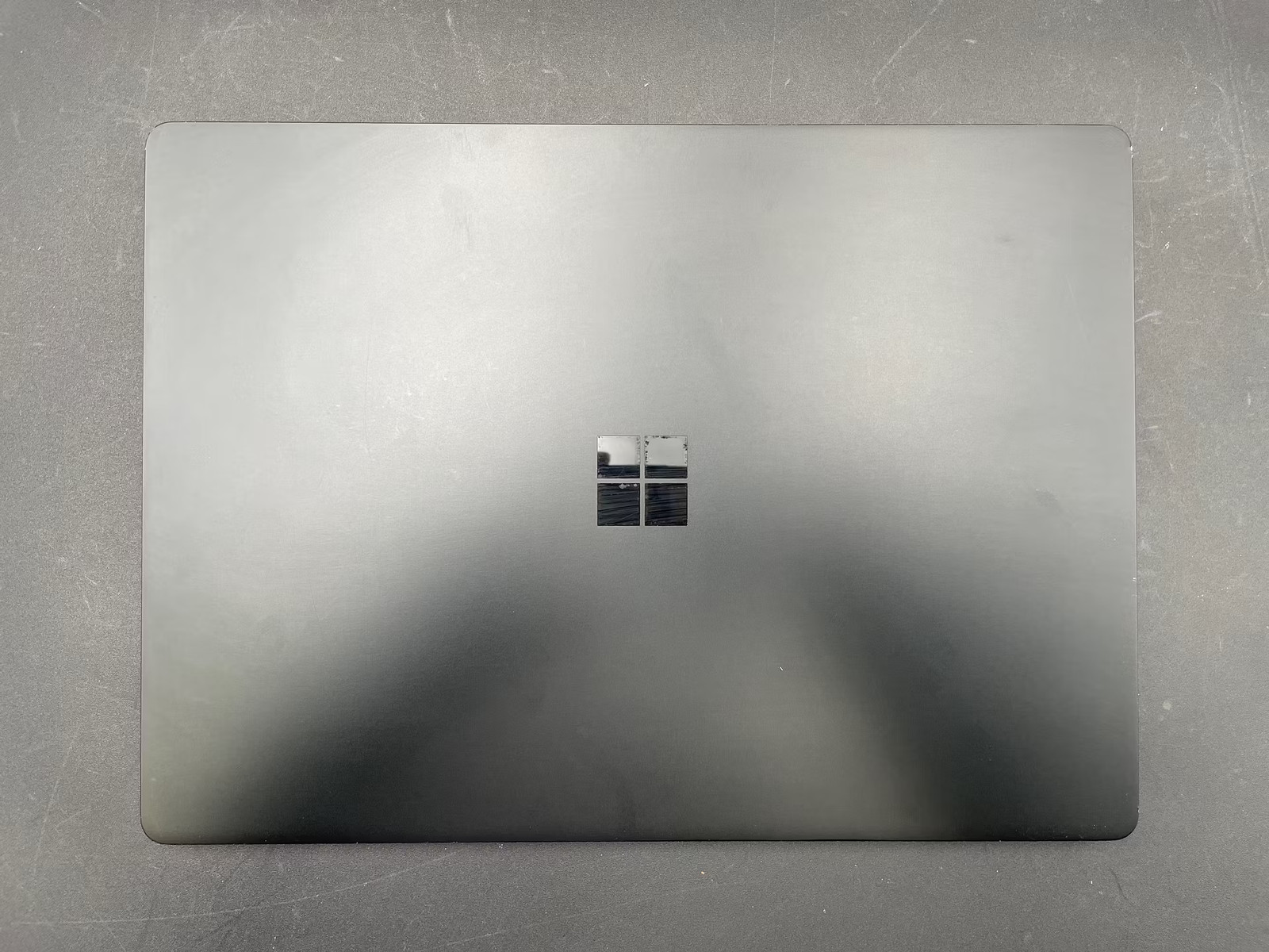 Microsoft Surface Laptop 2 Used 13.5″ (i7-8650U-16GB-512GB NVMe)