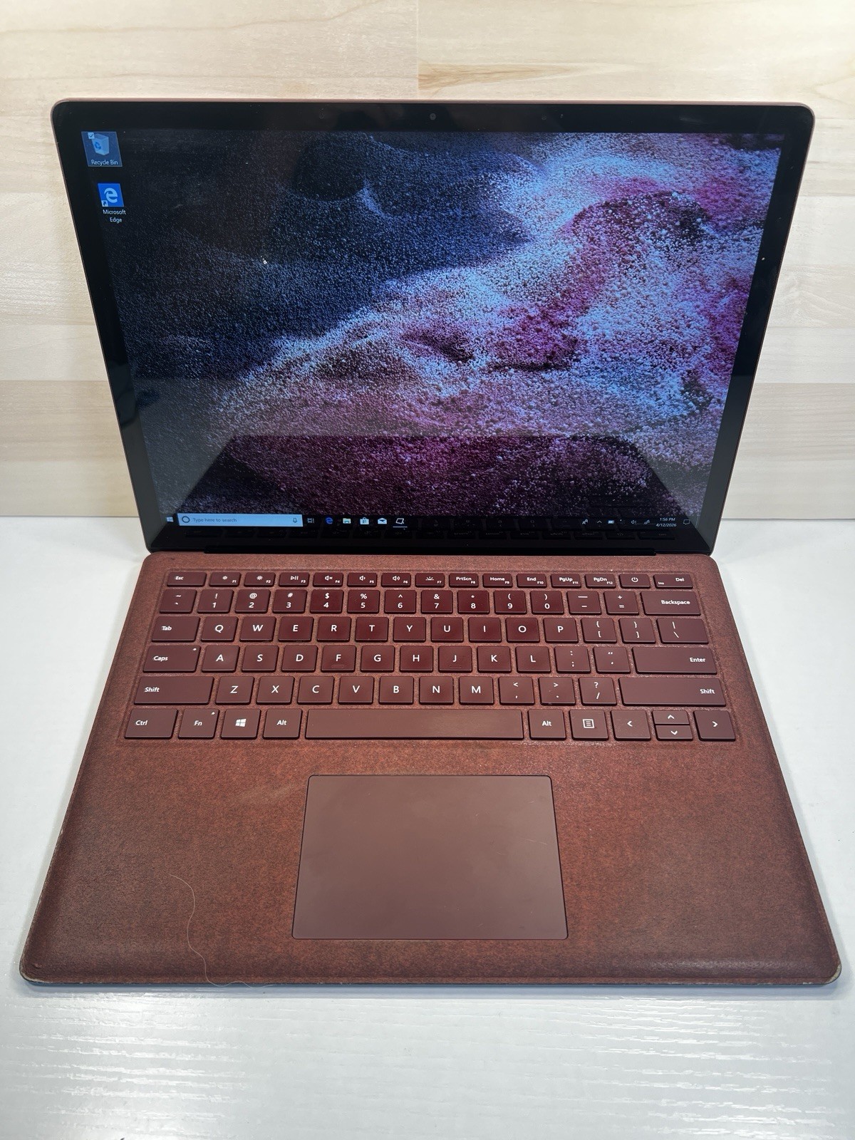 Microsoft Surface laptop 2 13.5″ (256GB, Intel Core i5 8th Gen. 1.60 GHz, 8 GB)