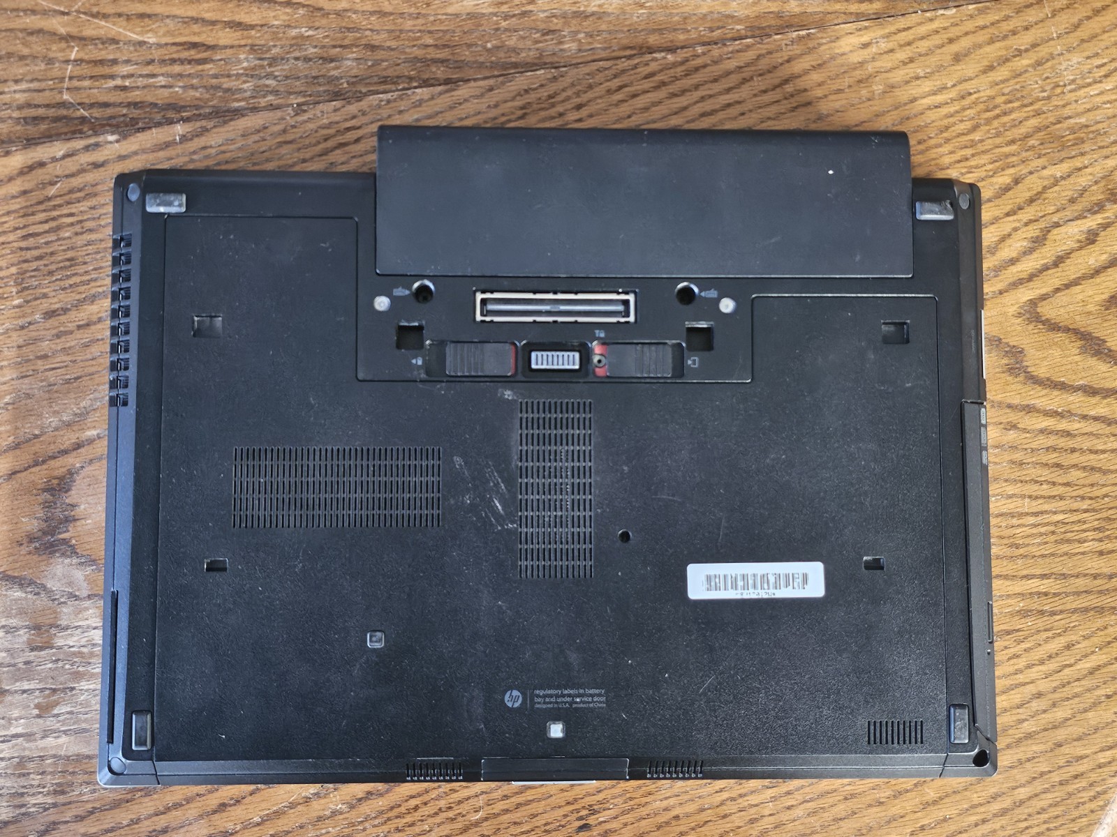 2 HP ELITEBOOKs: 8440P & 8460P – INTEL I5 M540 / 2520M – both sorta BOOT UP
