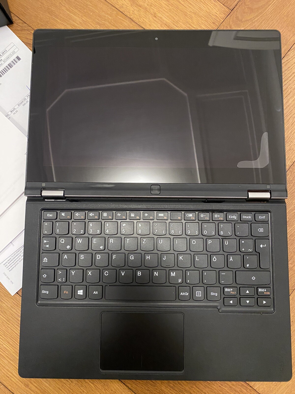 Lenovo Ideapad yoga 11 (11.9 inch LED, 1.3 GHz CPU, 2GB RAM, 64GB SSD, Win8 RT)