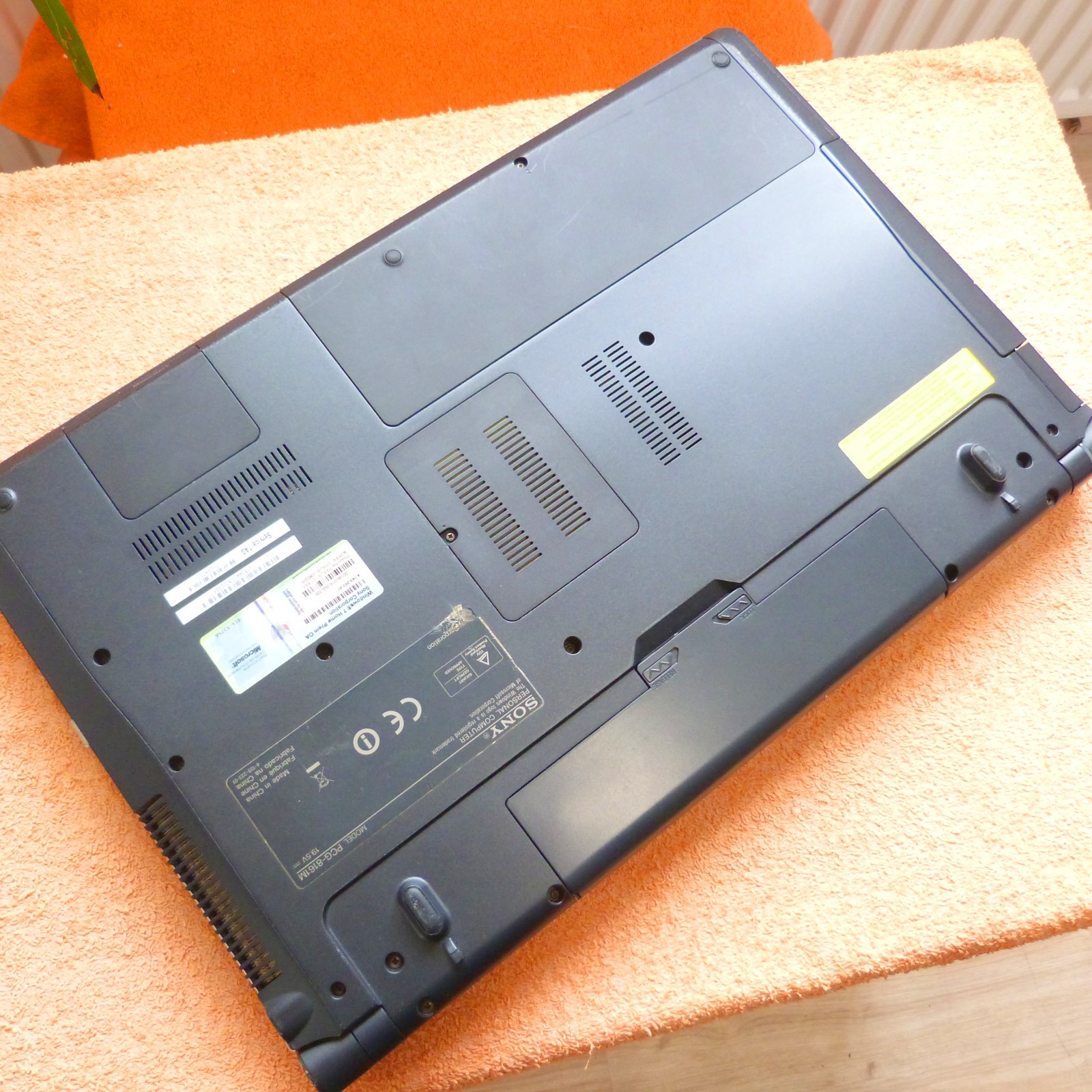 XL LOT Sony Vaio AW41 18″ HDP xBLACK Cinema DOLBYSOUND l SSD Windows 10 HDMI