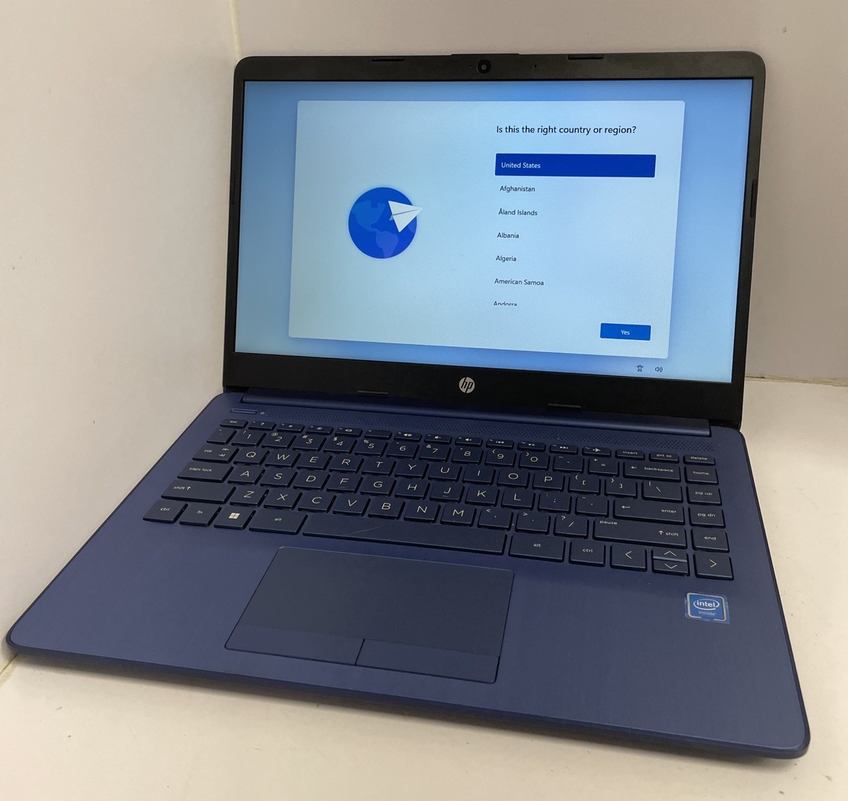 Hp Laptop 14-cf2111wm with Charger