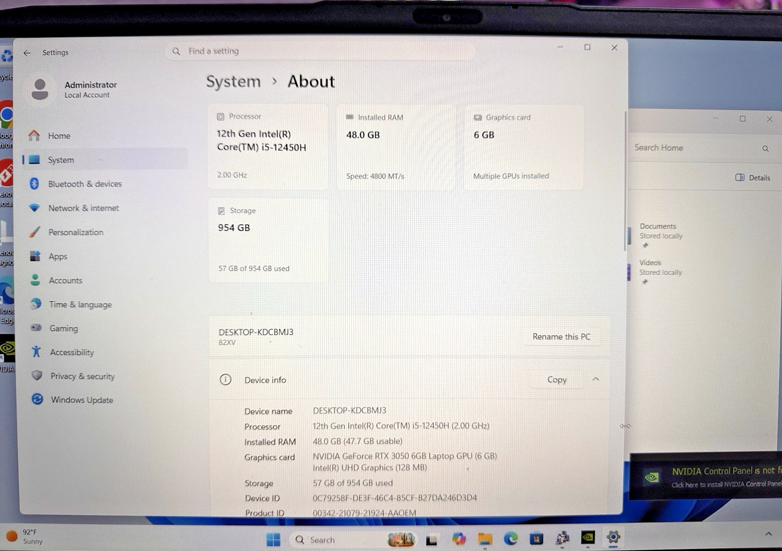 Lenovo LOQ Gaming Laptop 15IRX8 i5-12450HX 48GB RAM 1TB SSD RTX 3060 w/ 170W AC!