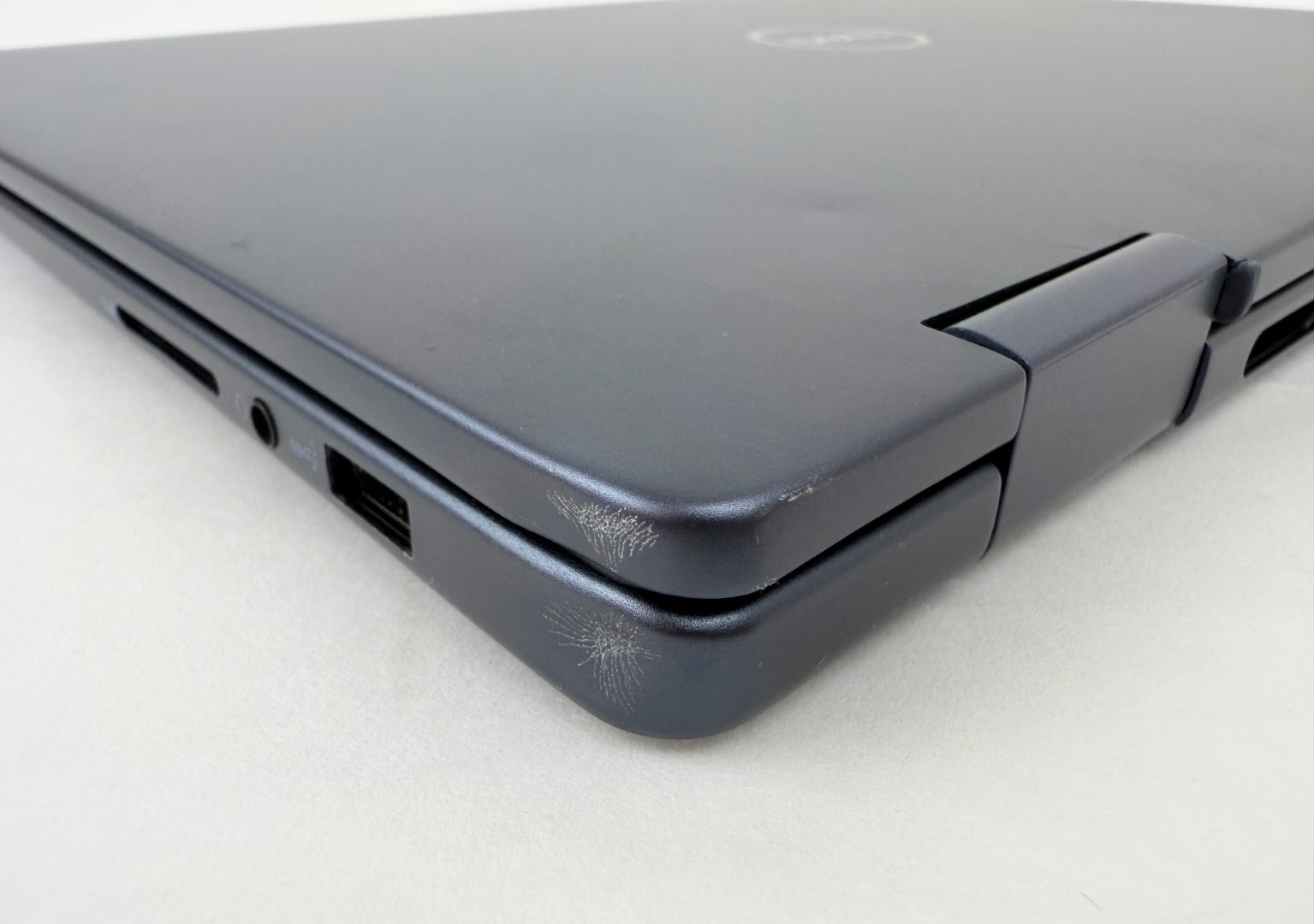 Dell Inspiron 14 7445 14″ FHD+ Touch Ryzen 5 8640HS 8GB 512GB W11H 2in1 – Dents