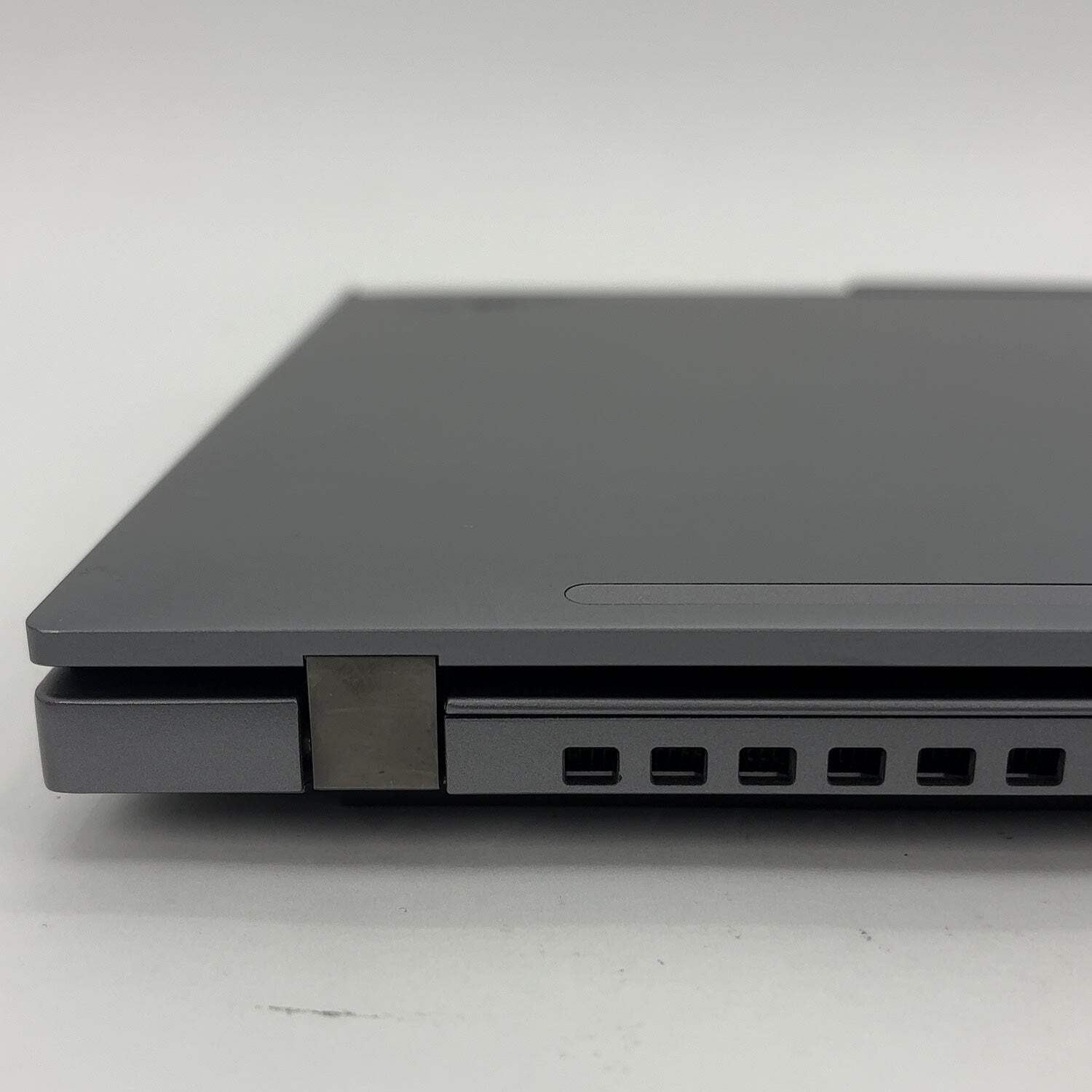 Lenovo ThinkPad T14 Gen 5 21MC000NUS 14″ Ryzen 5 Pro 8540U 16GB RAM 256GB SSD