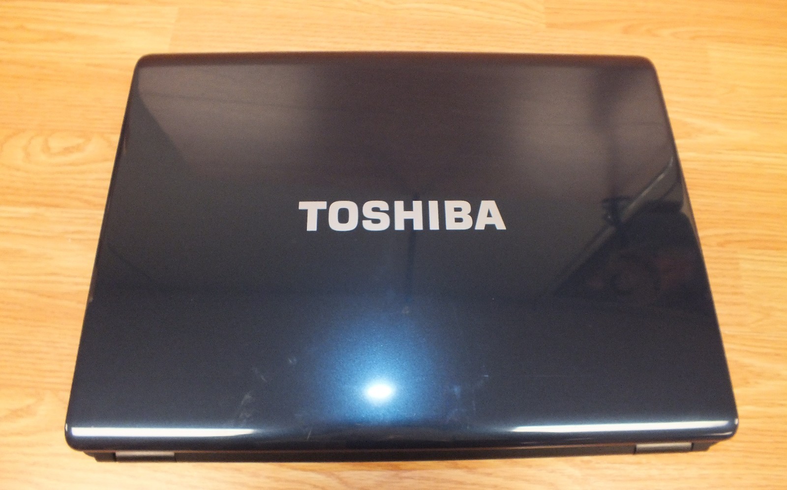 **FOR PARTS** Toshiba Satellite (PSLE8U-00M0) Navy Blue Laptop Only **READ**