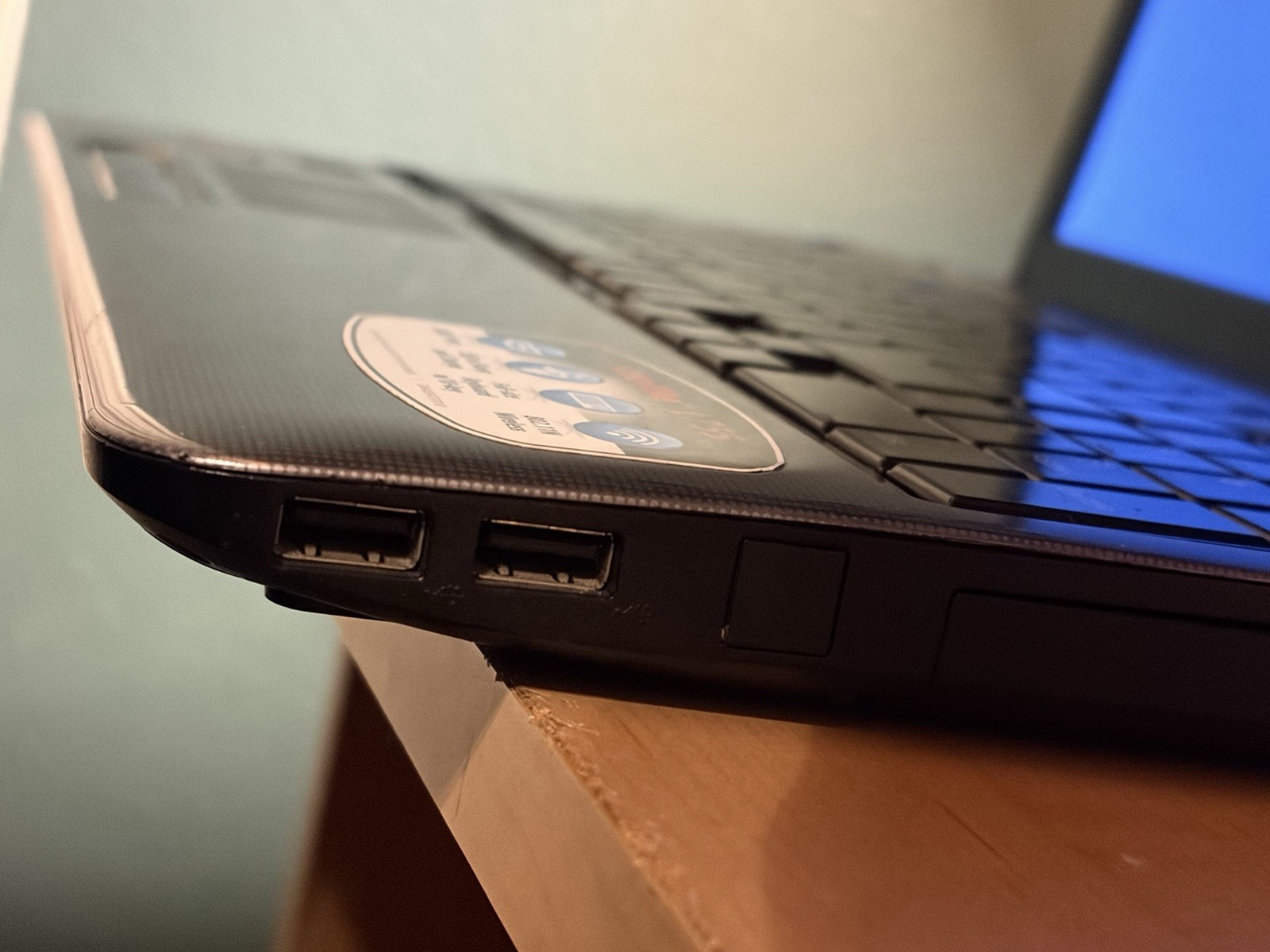 Laptop- Toshiba Satellite L755-s5244, 2.00GHz, With Battery, NO CHARGER INCLUDED
