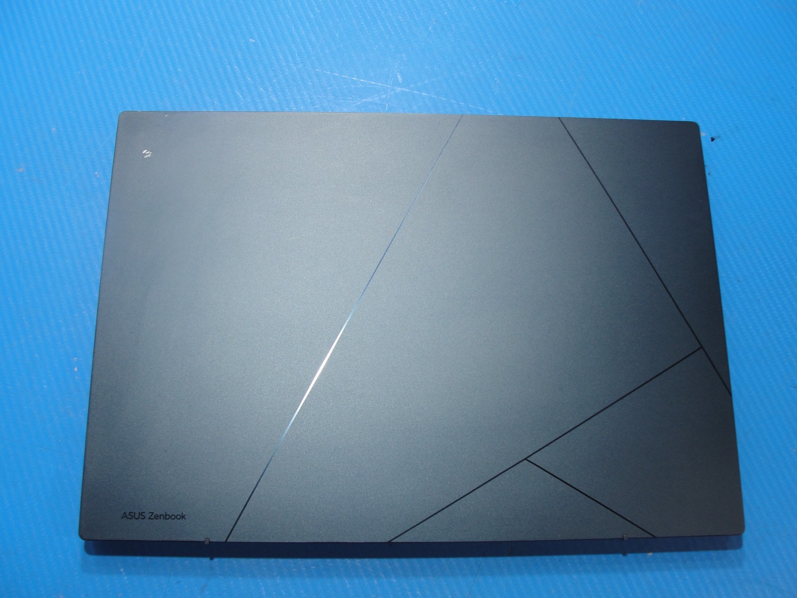 Asus ZenBook 14 OLED UX3402ZA i5-1240P 1.7GHz 8GB 256GB SSD 14″ 2.8K Win11