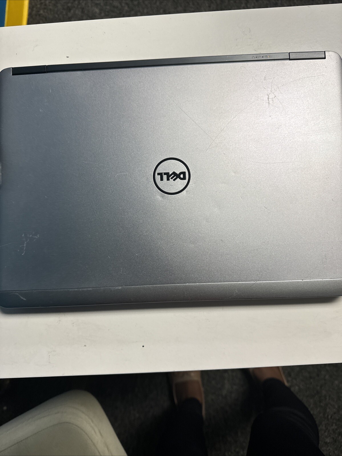 Dell Latitude E7440 14″ Intel Core i5-4310U 2.00 GHz 8 GB 237 GB SSD W10P