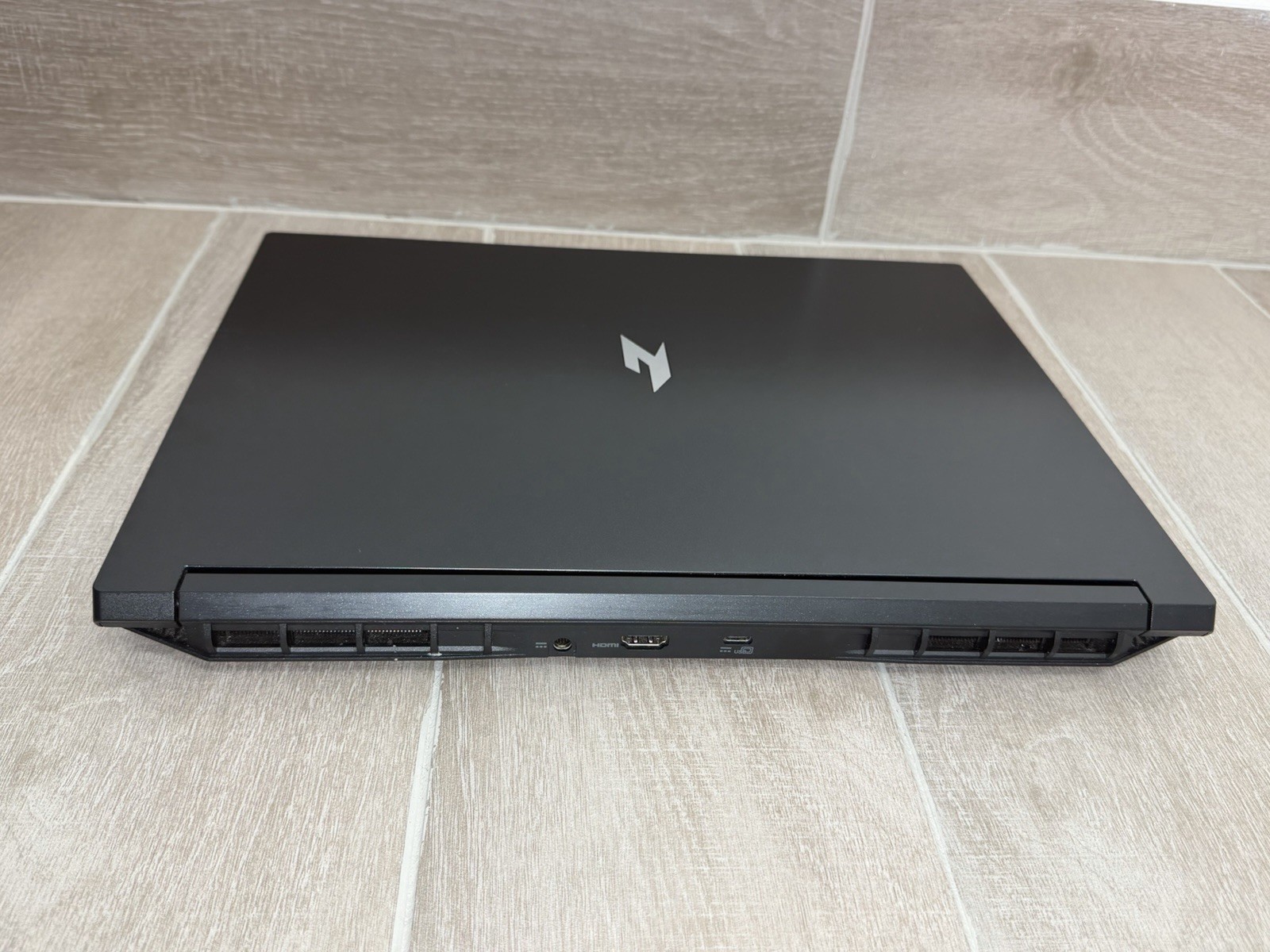 Nitro V 16 16″ Ryzen 7 8845HS GeForce RTX 4060 16GB RAM 1TB NVMe SSD Win-11