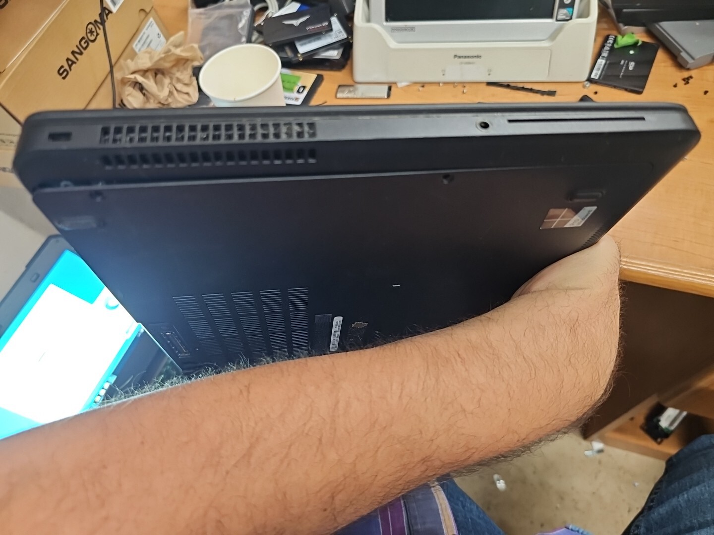 Dell Latitude E5550 Laptop 2.20GHz Core i5-5200U No RAM No HDD w/ Battery