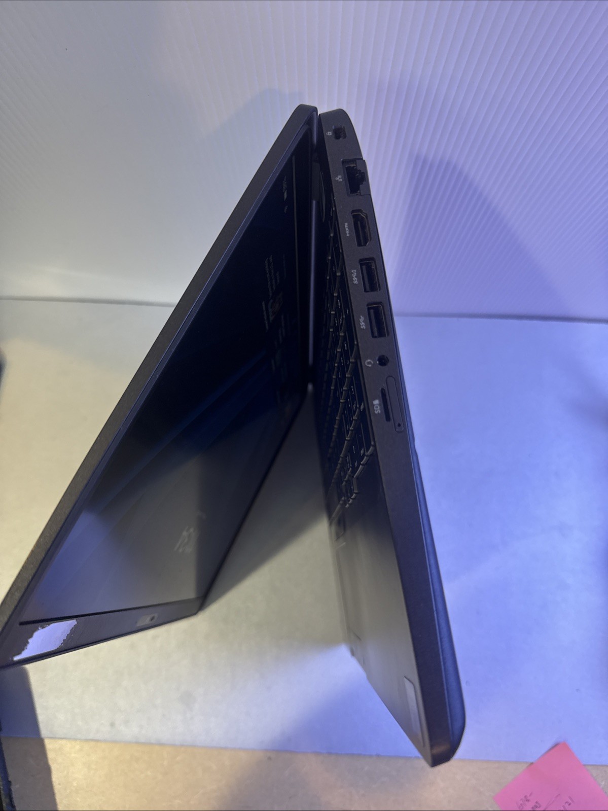 Dell Latitude 5500 15.6″ i7-8665U 8GB RAM 256GB SSD Win11 Pro