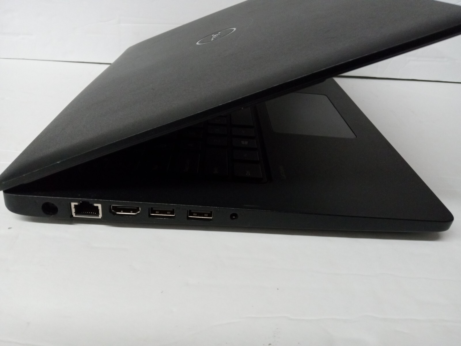 Dell Latitude 3480 14″ Core i5-7200U 2.5GHz 16GB RAM 256 SSD