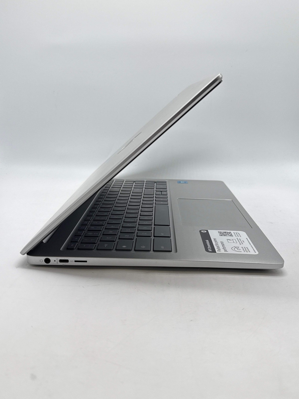 HP Chromebook 15a-nb0013dx Intel N200 8GB RAM 64GeMMC – Used