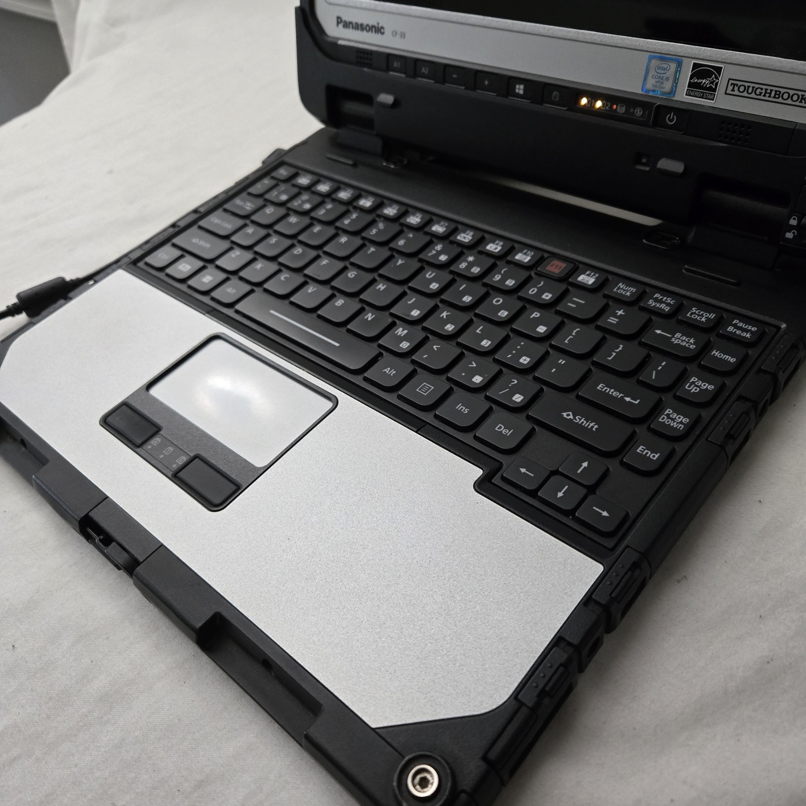 Panasonic Toughbook CF-33 i5-7300U 2.6GHz 256GB SSD 8GB Ram 4G — W11 — Grade B