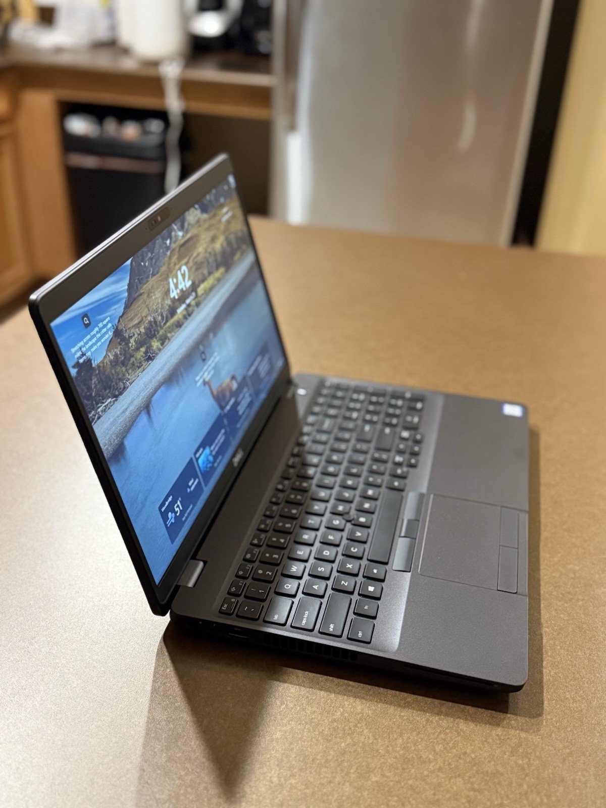 Dell Latitude 5501 – Intel i5-9th Gen / 16GB RAM / 512GB SSD / Windows 11 Pro
