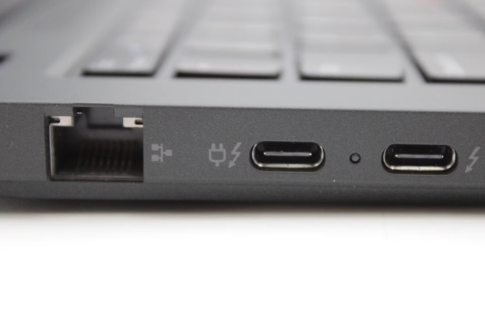 Lenovo ThinkPad P14s Gen 3 Used 14″ i7-1260P, 512GB NVMe, 16GB RAM, T550