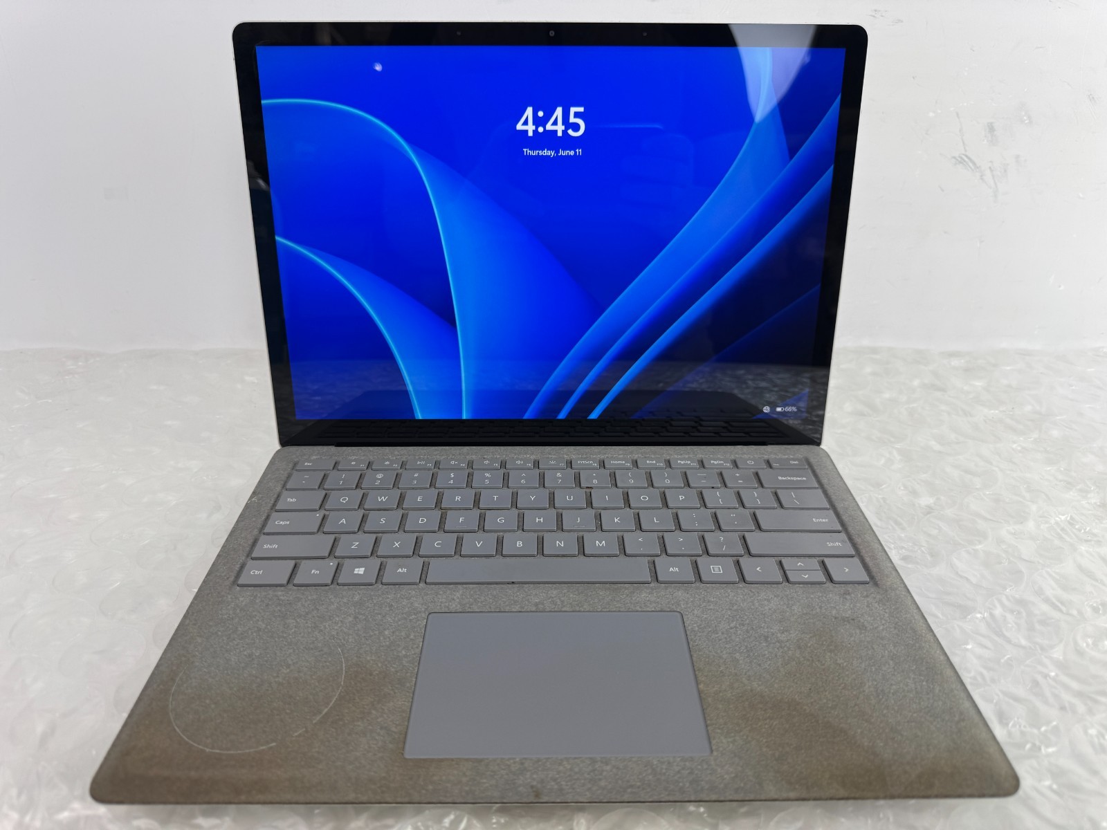 Microsoft Surface Laptop 2 1769 i5-8350U 8GB 256GB SSD 13.5″ Touch Win 11 Pro