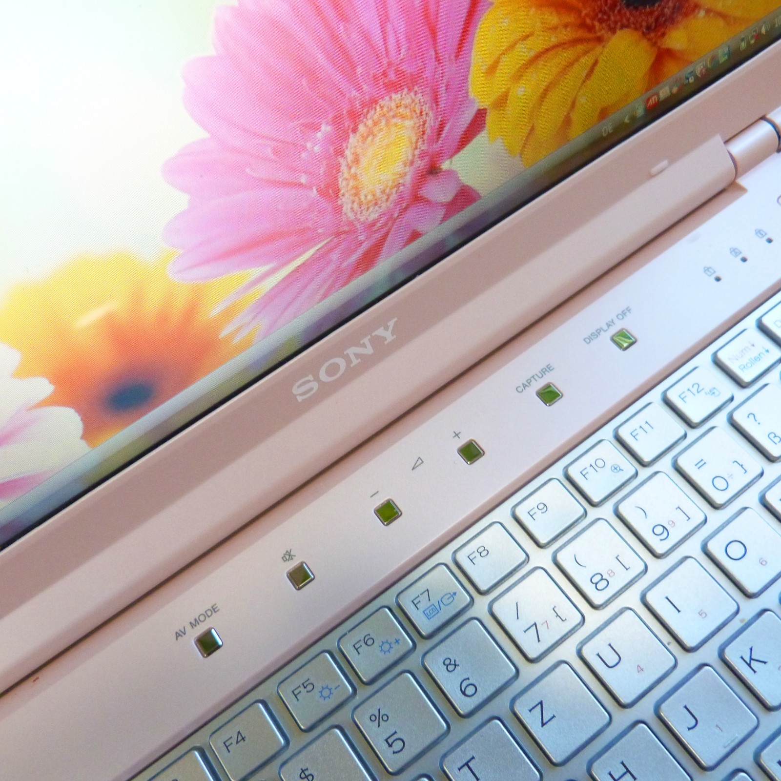 Sony Vaio CR42 Pink 14″ Multimedia l XXL EXTRAS l Windows Vista l DUAL CORE