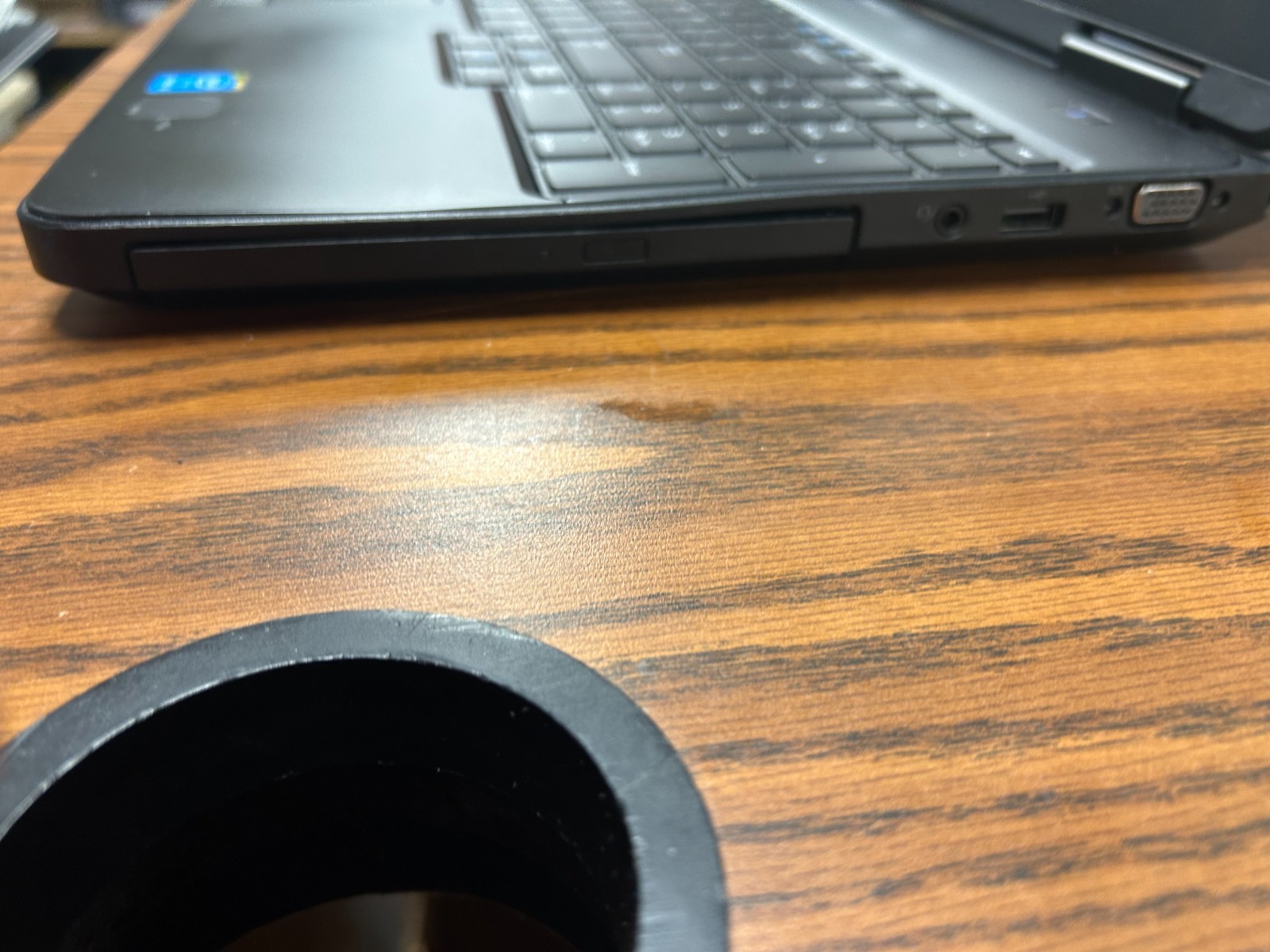 Dell Latitude E5540 15.6″ i5 8GB 128GB SSD Win 11 Pro Office 2021 DVD WiFi Lapto