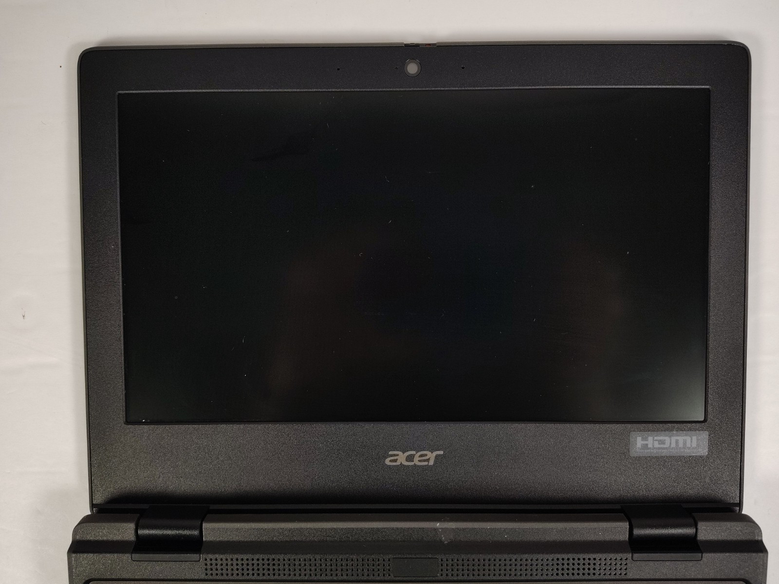 Acer TravelMate B3 B311-31 Laptop PC Computer Windows 11 – Damaged Screen AS-IS