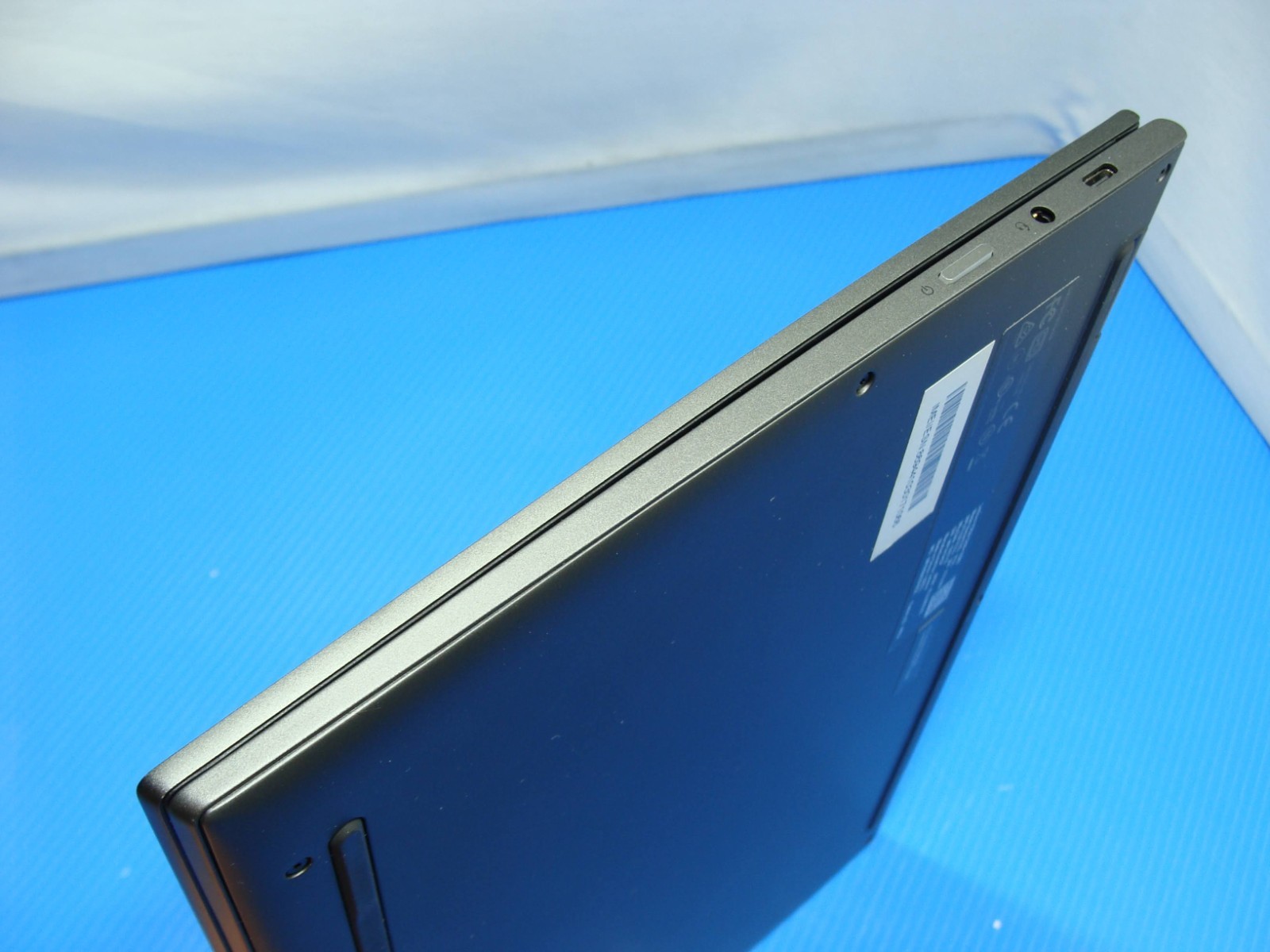 Lenovo Yoga C630-13Q50 13.3″ FHD Touch Snapdragon SDM850 2.9GHz 8GB 120GB LTE