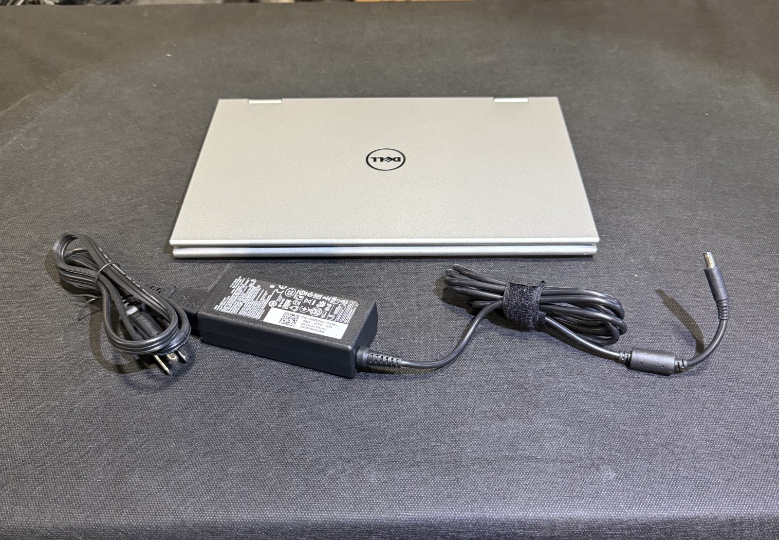 INSPIRON 11 3147