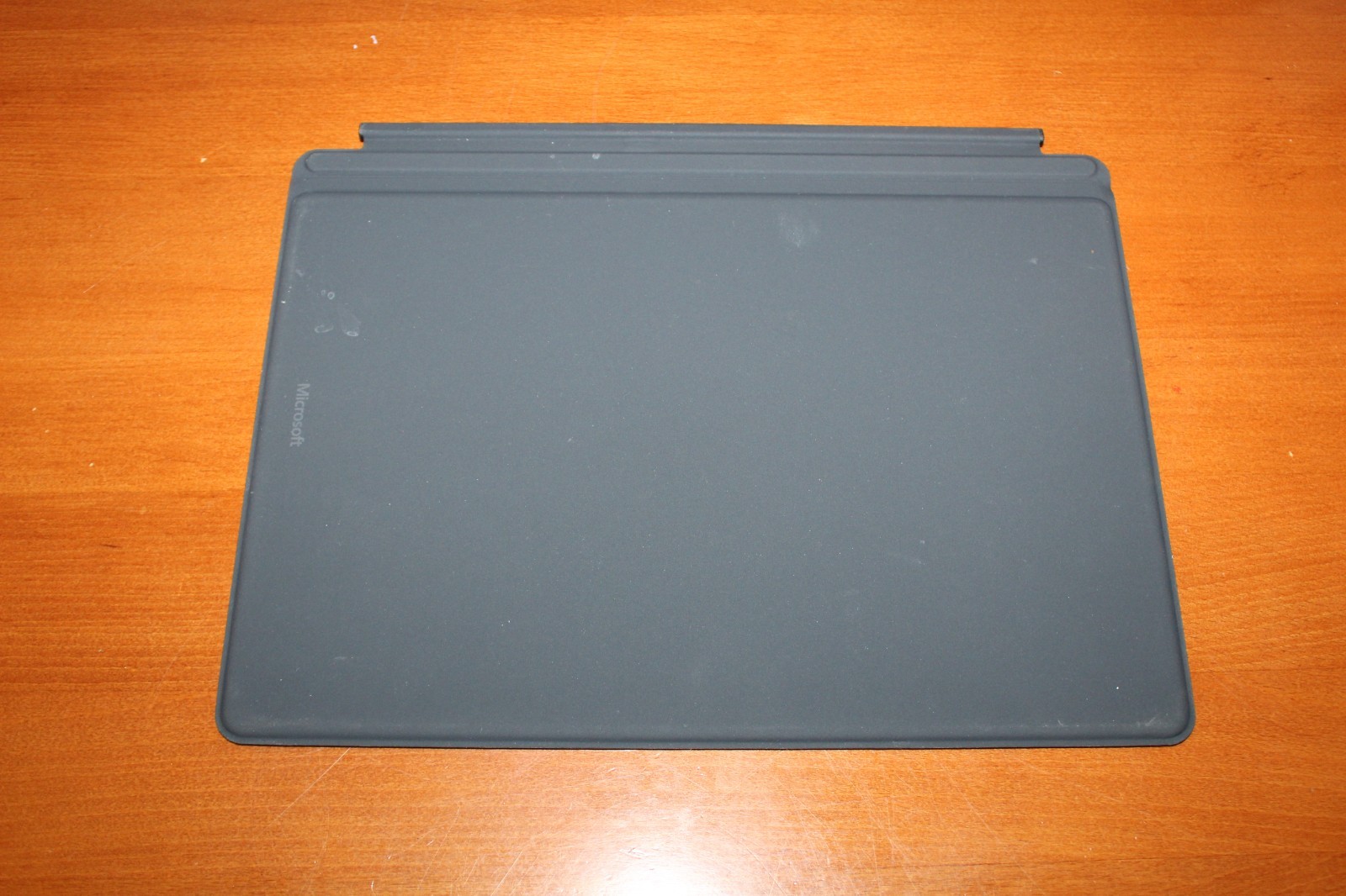 Microsoft Surface Pro 8 (1983) 13″ 128GB, Intel i5 11th, 8GB w/ Keyboard & Mouse