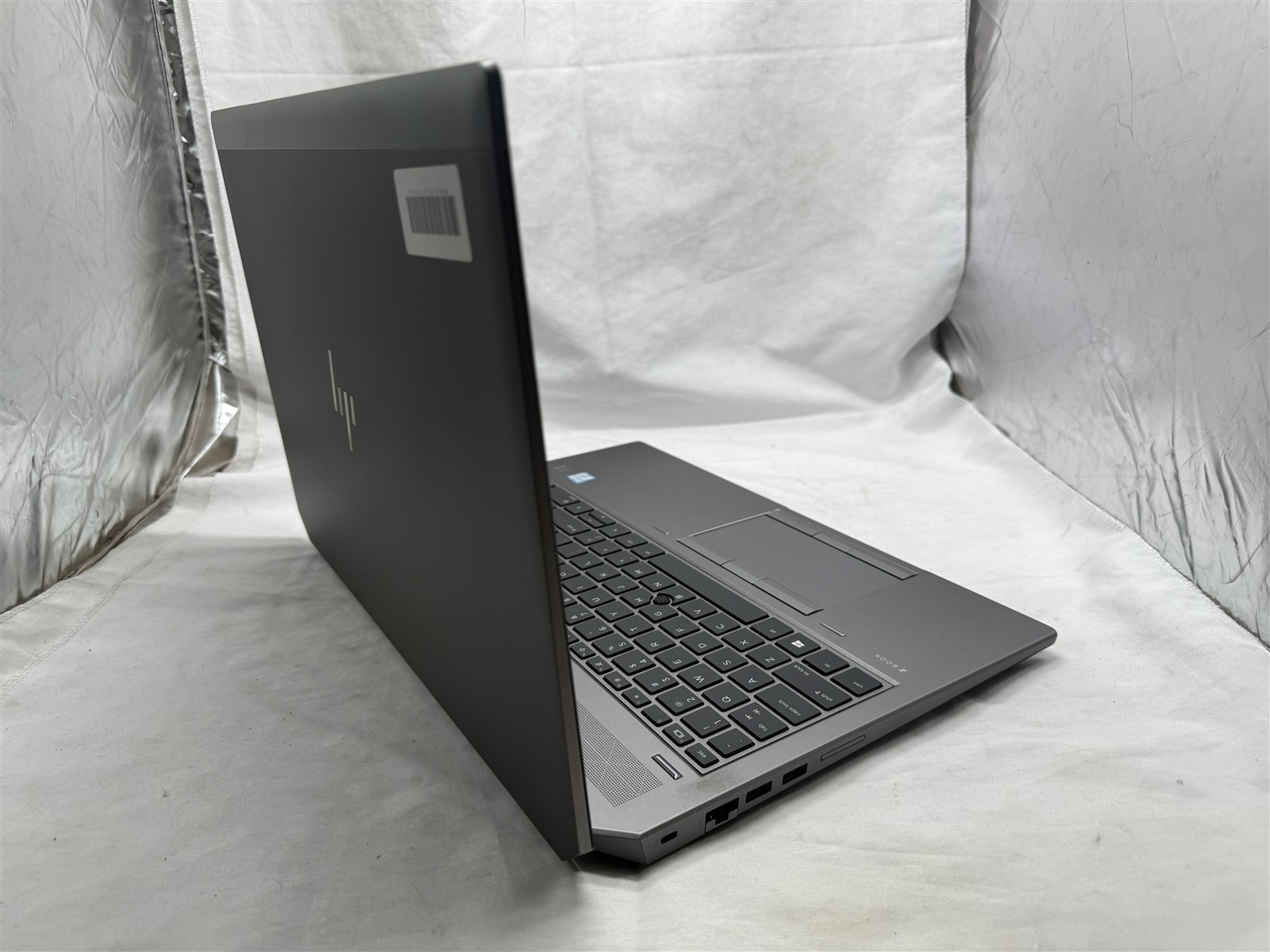 HP ZBook 15 G5 15.6″ Laptop Intel Xeon E-2176M 32GB RAM 512GB NVMe Win 11 P2000