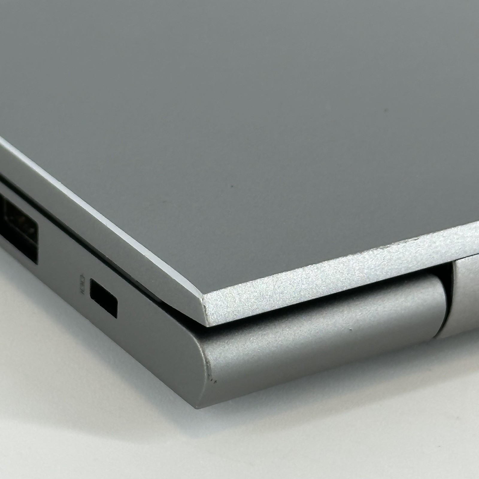 Lenovo ThinkBook 13s Gen 2 QHD+ TOUCH i7-1165G7 2.80GHz 16GB 512GB SSD Very Good