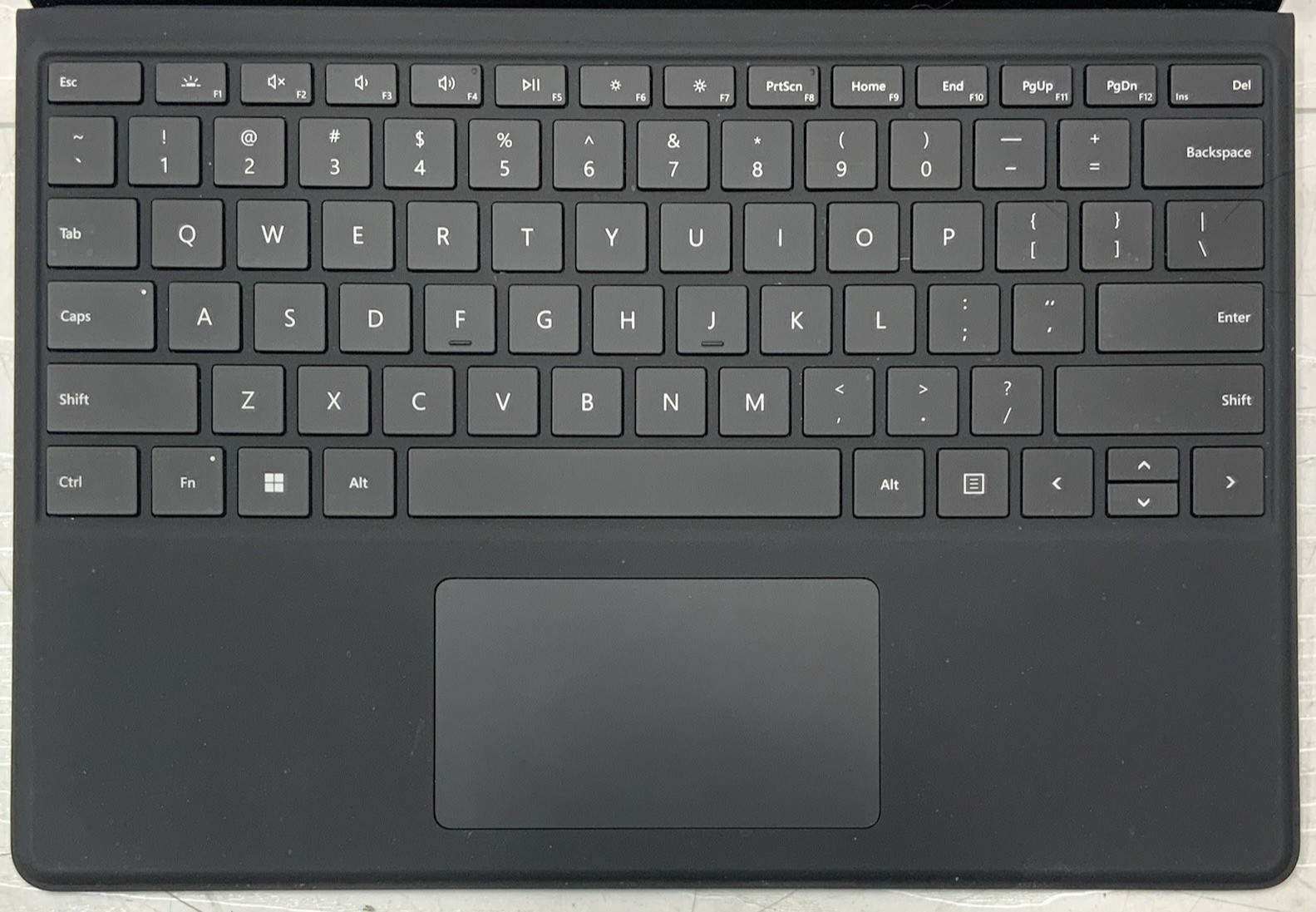 Microsoft Surface Pro 8 (1983) | Intel i7-1185G7 16GB DDR4 512GB SSD w/ Keyboard