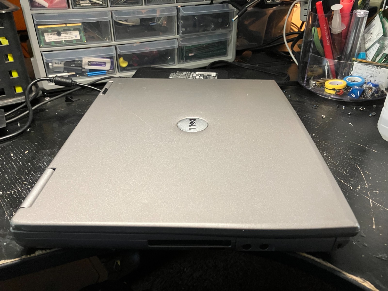 Dell Latitude D600 14″ Pent M 1.4GHz 1GB RAM 16GB SSD Mod Radeon GPU Wifi Win XP
