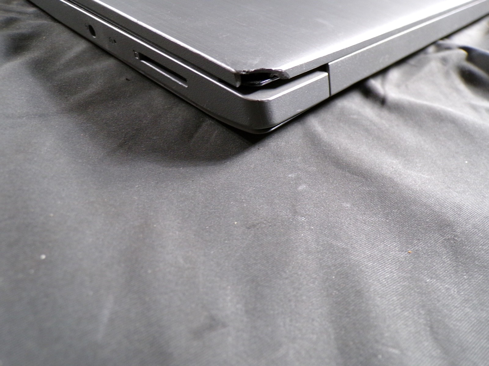 LENOVO IDEAPAD 3 14IML05 4GB RAM **POWER ON NO IMAGE