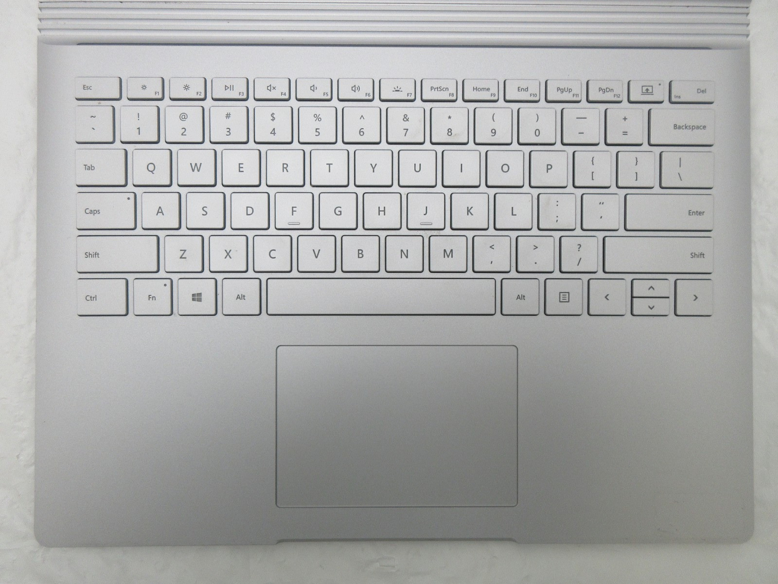 Microsoft Surface Book 2 13.5″ : i7-8650U 1.9GHz : 16GB : 512GB SSD : Grade B