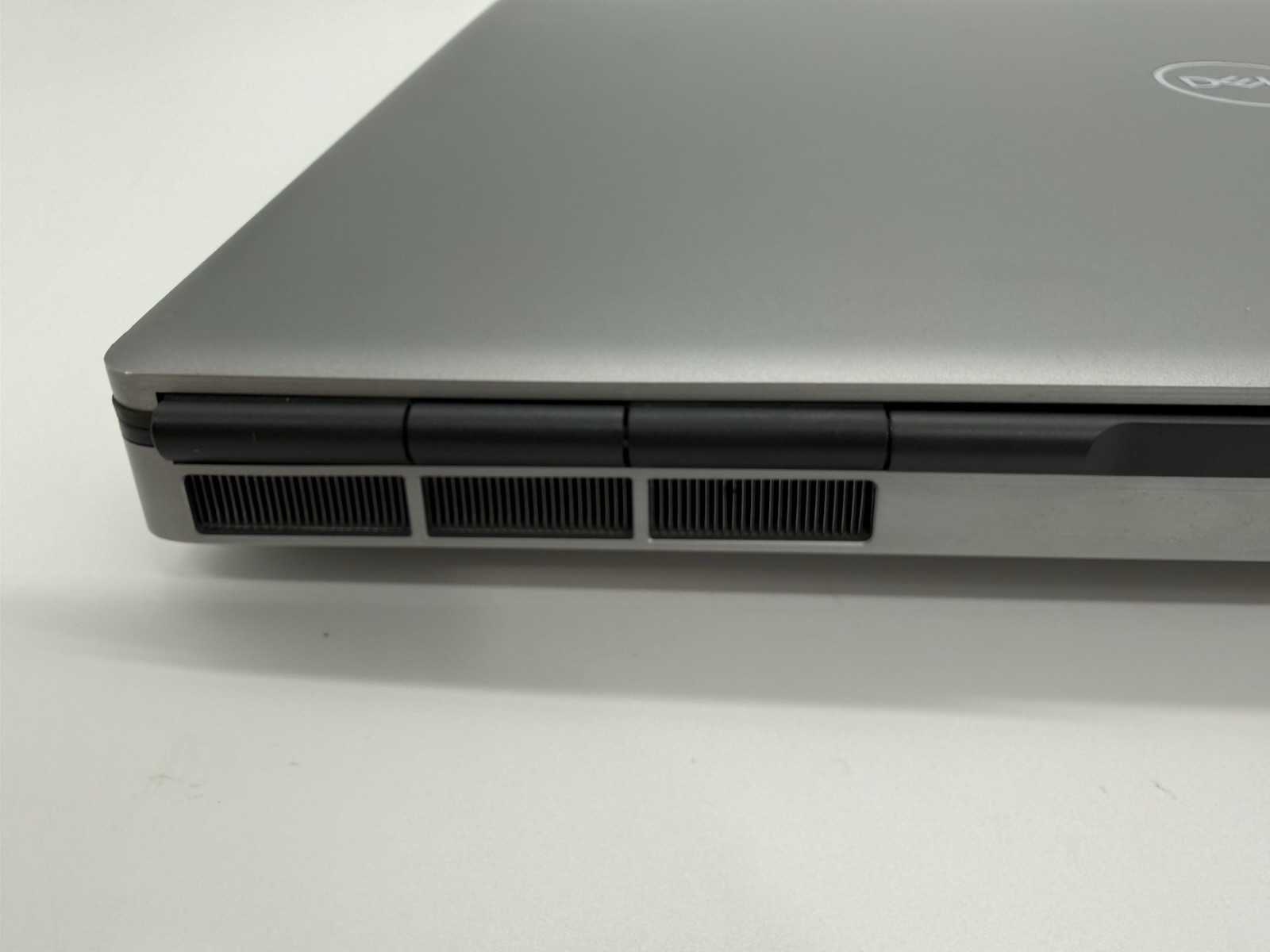 Dell Precision 7750 17.3″ 4K Laptop i7-10850H 16GB 512GB SSD Quadro RTX 5000