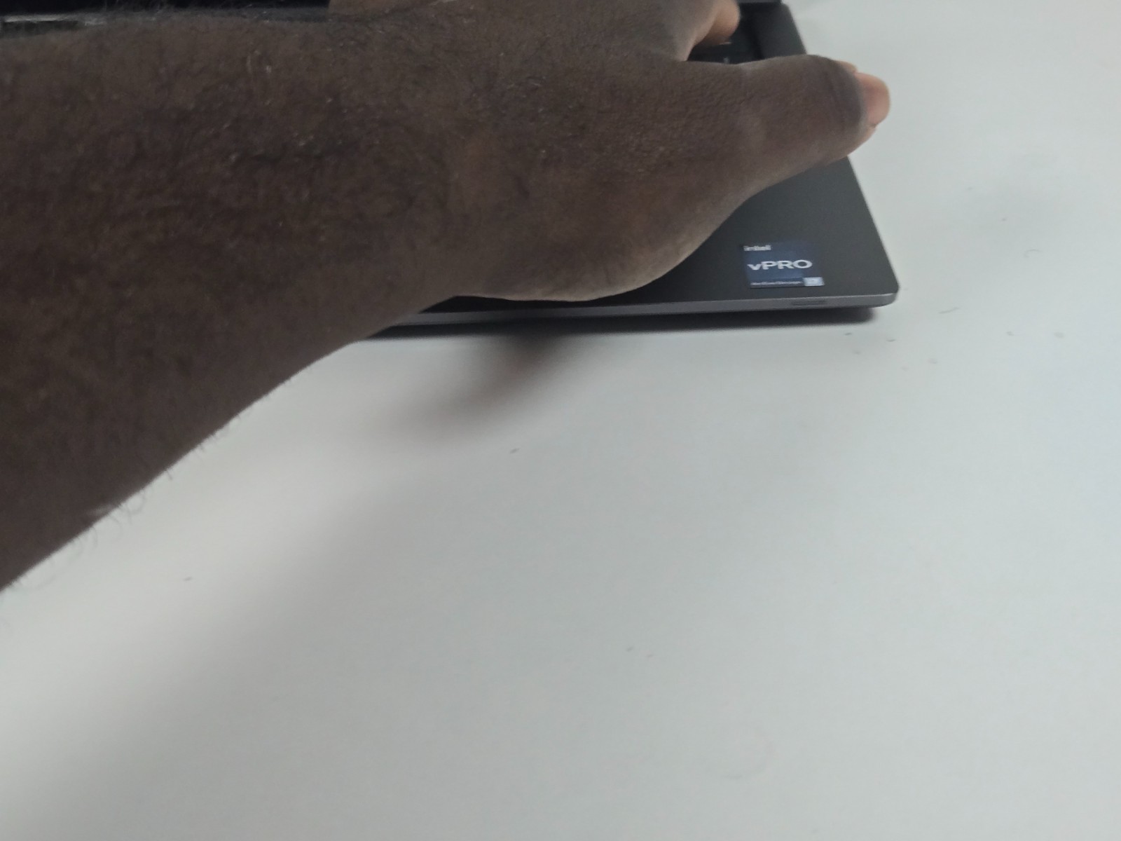 Dell Latitude 9330 – 13.3″ Touch 2-in-1 | i7-12 | 32GB RAM | 512 SSD | Win
