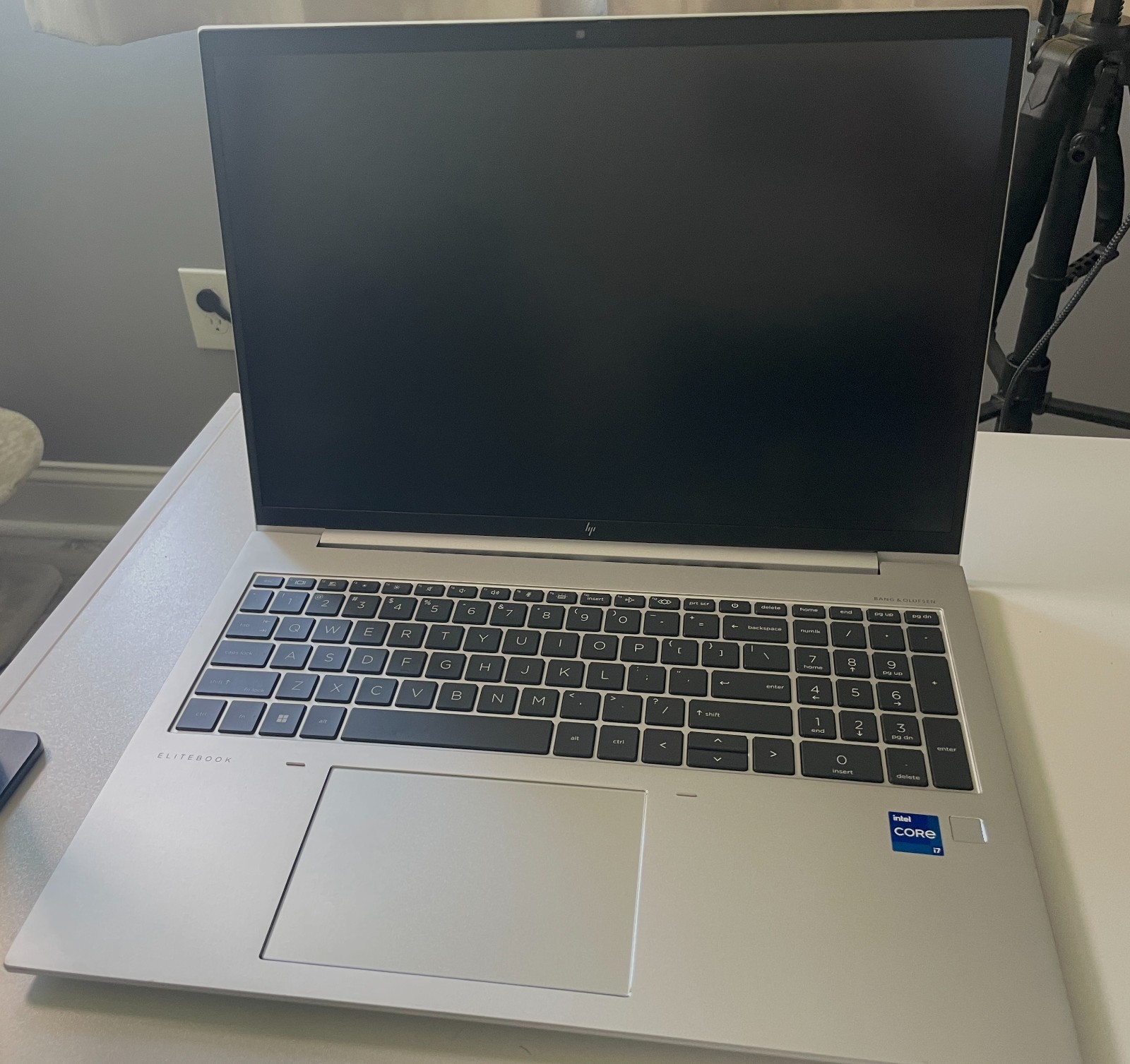 HP EliteBook 860 G10 i7-1365U 32GB RAM 1TB NVME 16″ Screen
