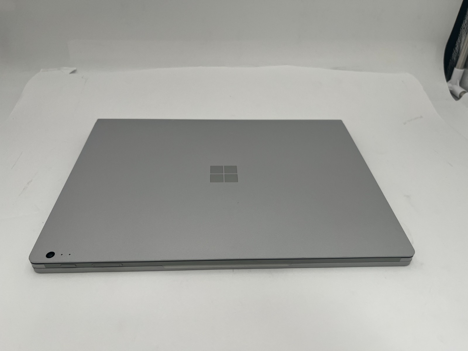 Microsoft Surface Book 2 1832 i5-8350U 8GB RAM, 256GB M2 WIN 11