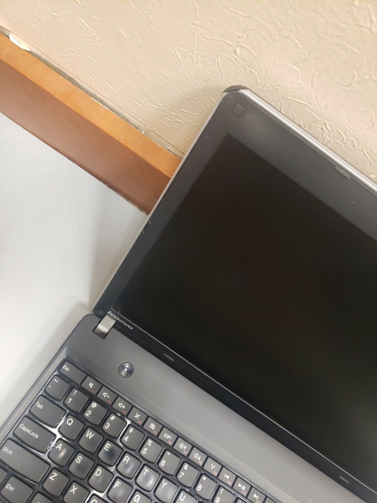 Lenovo thinkpad E545 AMD A6-5350M Radeon HD 2.90GHz 4GB RAM 500GB HDD WEBCAM