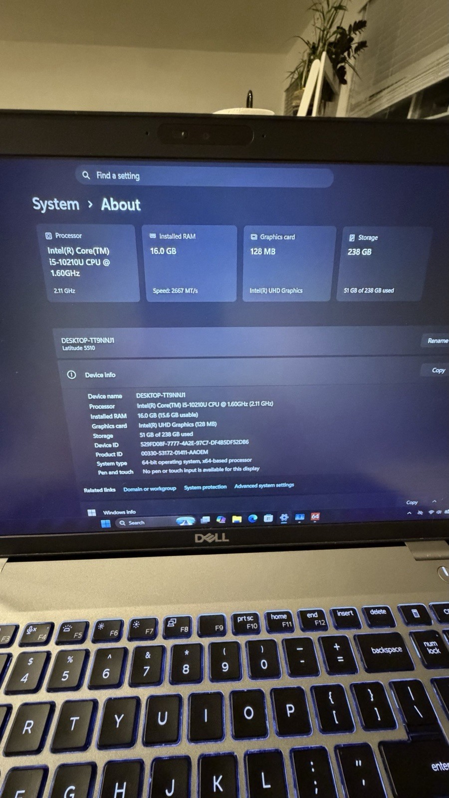 Dell Latitude 5510 15.6″ Laptop – 16GB RAM – NEW Battery – Genuine 130W Charger