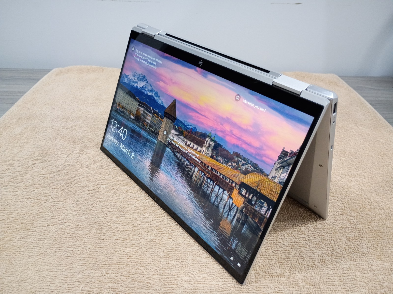 HP EliteBook x360 1040 G8 Intel Evo i5 256GB SSD 16GB RAM Backlit Key Win11 Pro